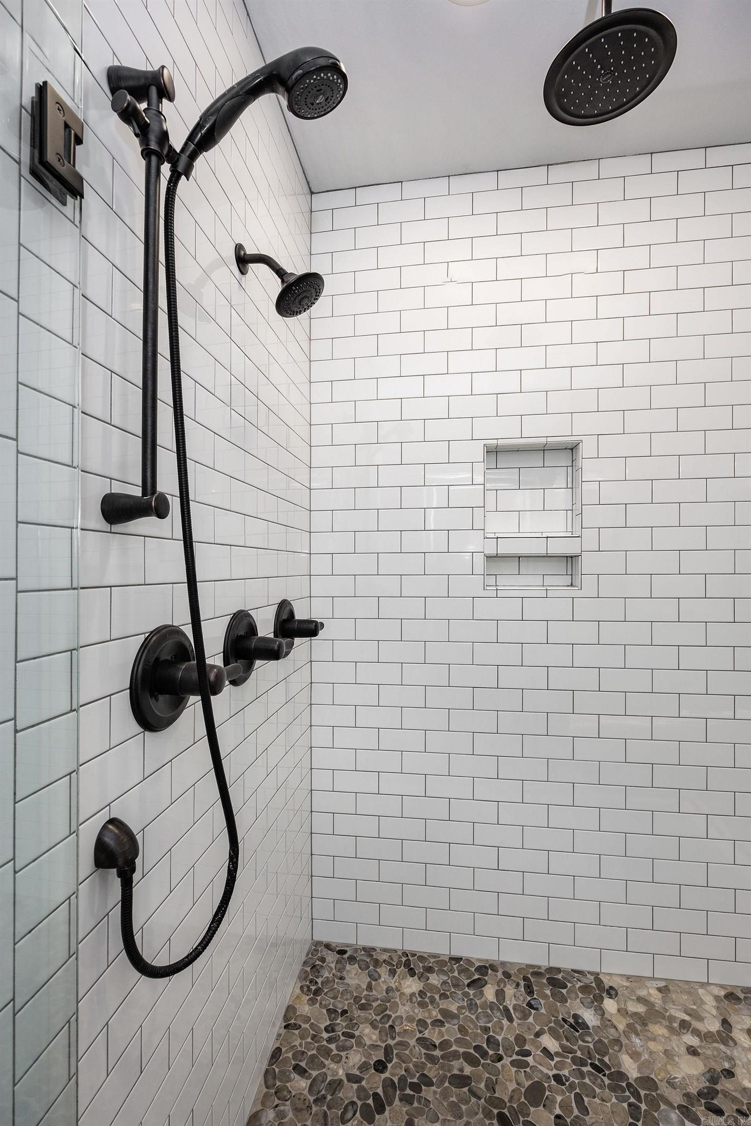 CHENAL VALLEY EPERNAY PLACE - Residential