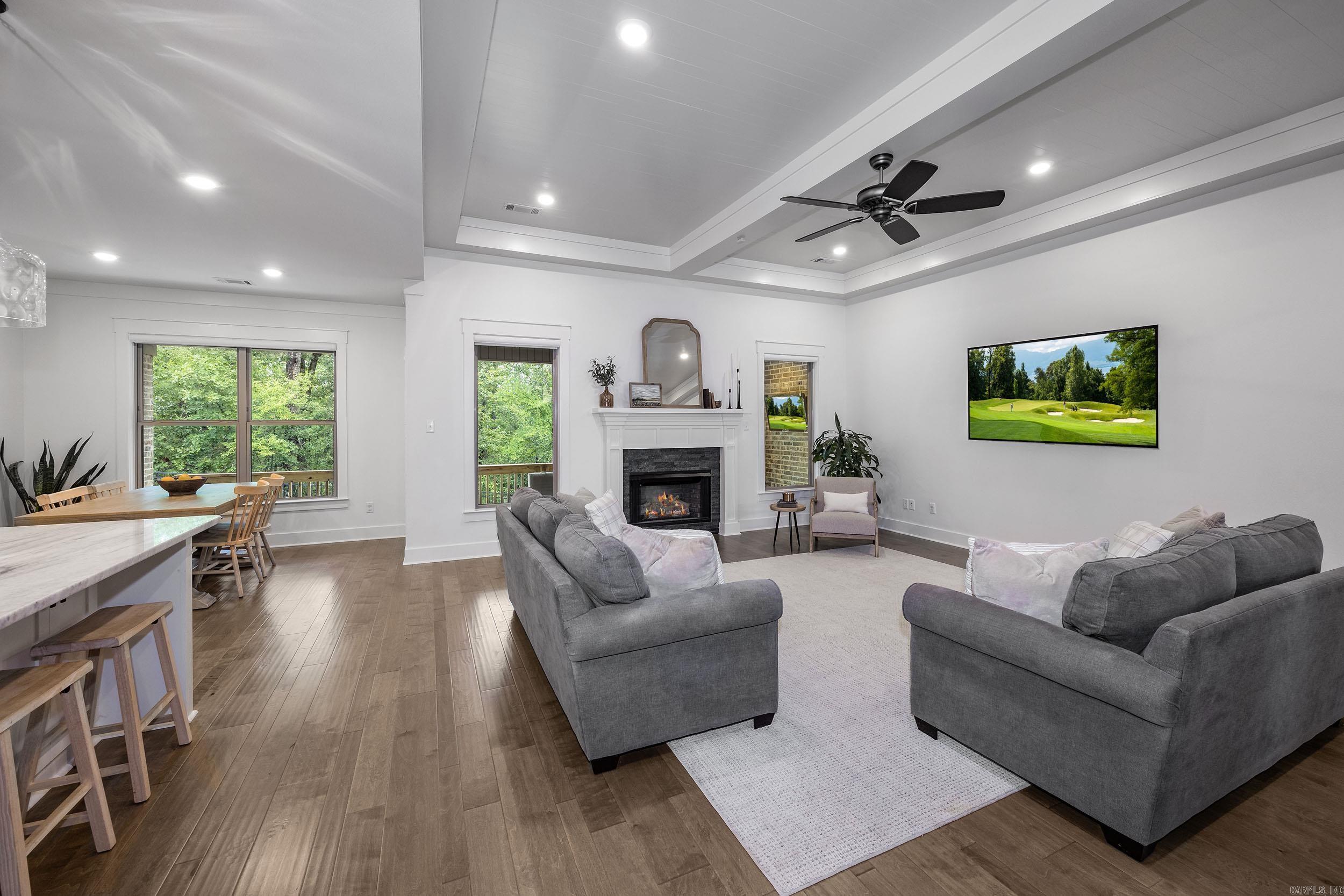 CHENAL VALLEY EPERNAY PLACE - Residential