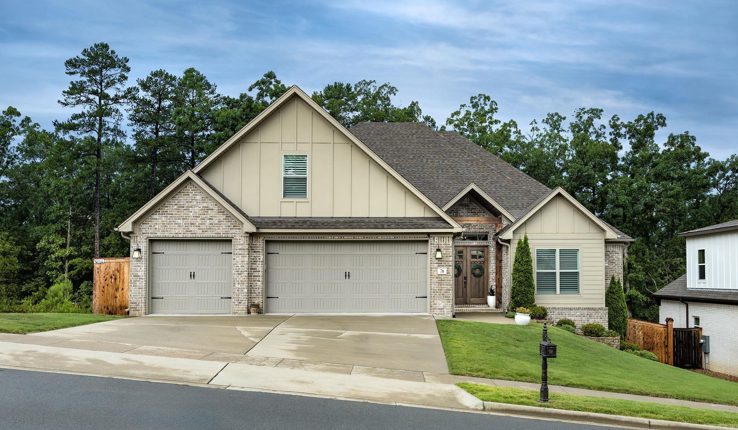 CHENAL VALLEY EPERNAY PLACE - Residential