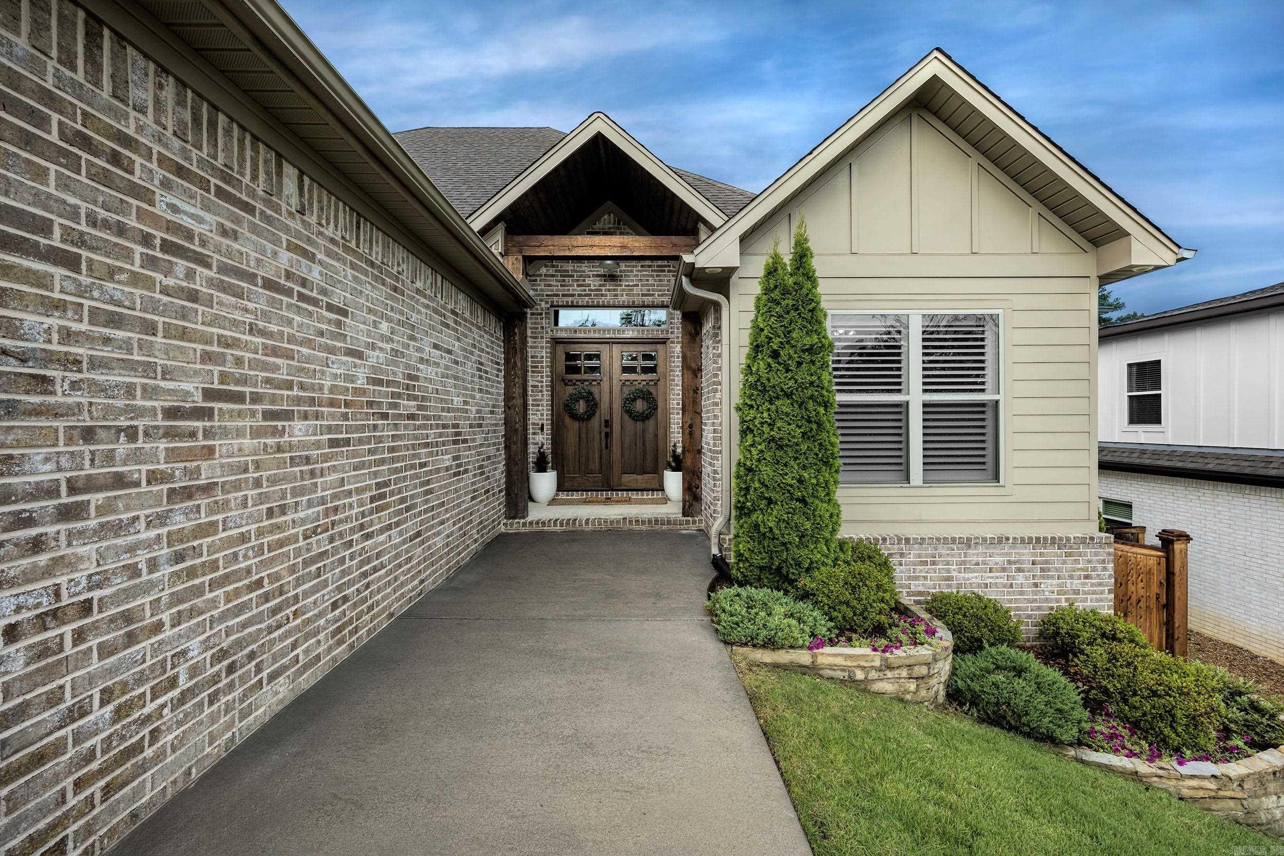 CHENAL VALLEY EPERNAY PLACE - Residential