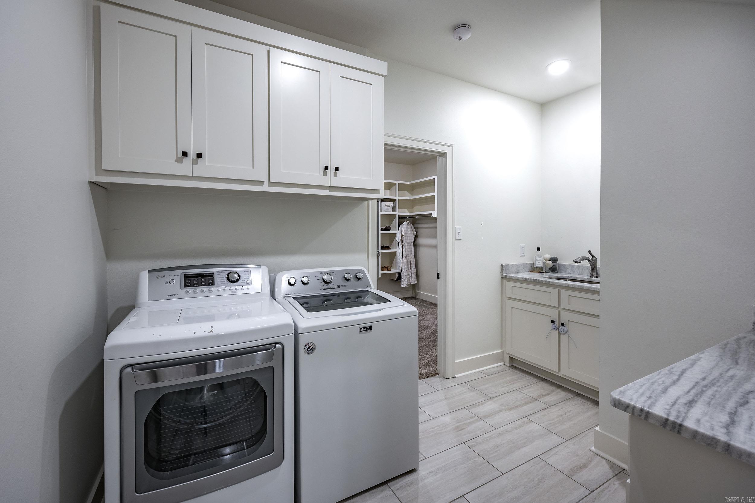 CHENAL VALLEY EPERNAY PLACE - Residential