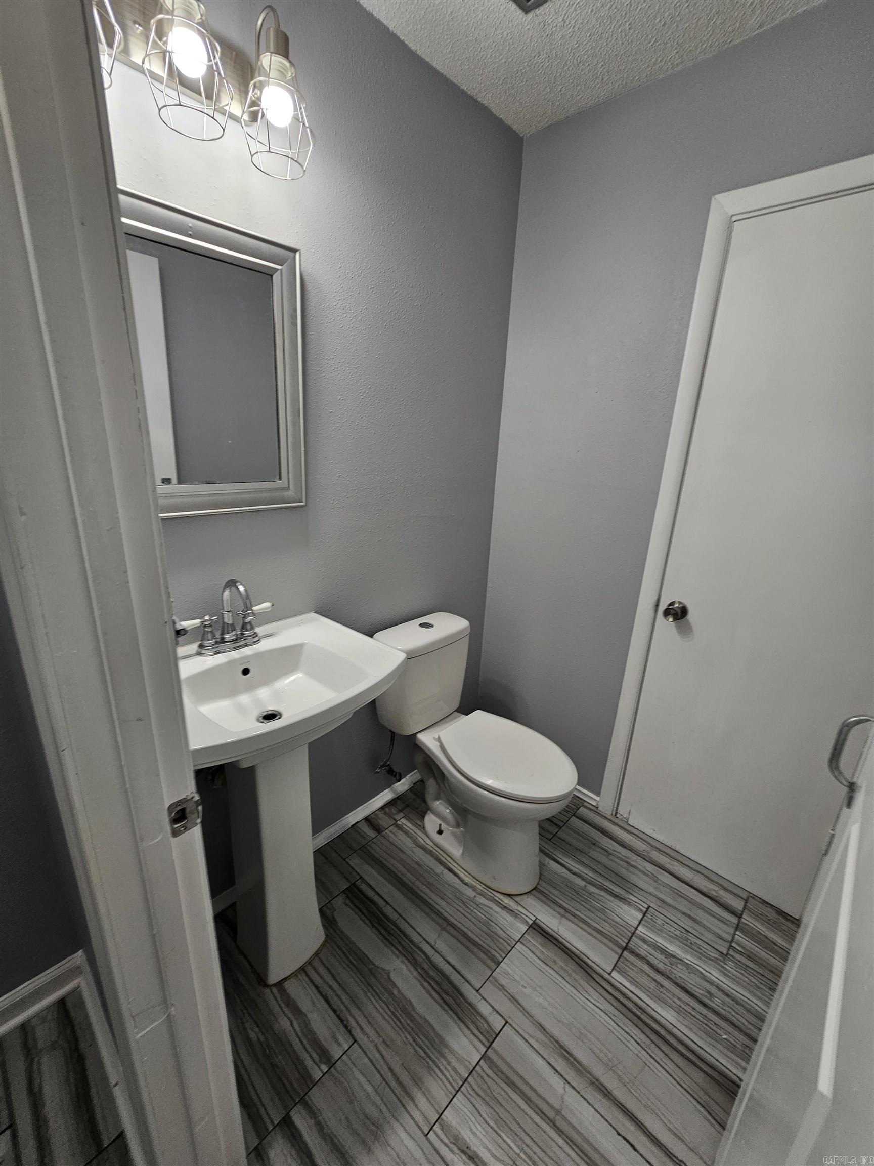 East Hickman & Mcconnell - Residential Lease