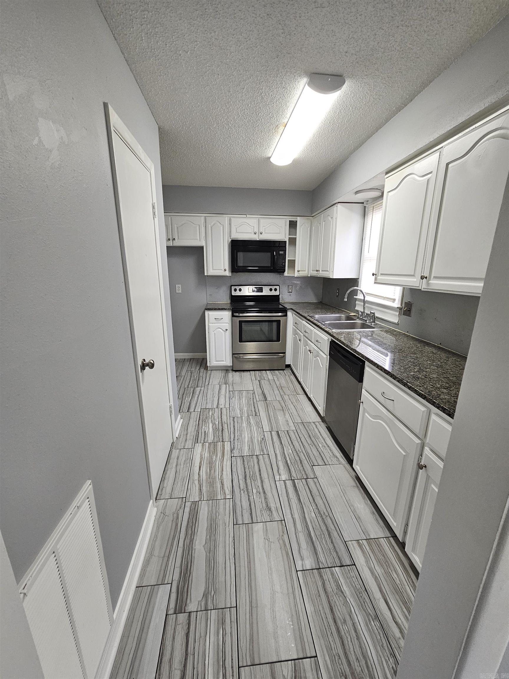 East Hickman & Mcconnell - Residential Lease