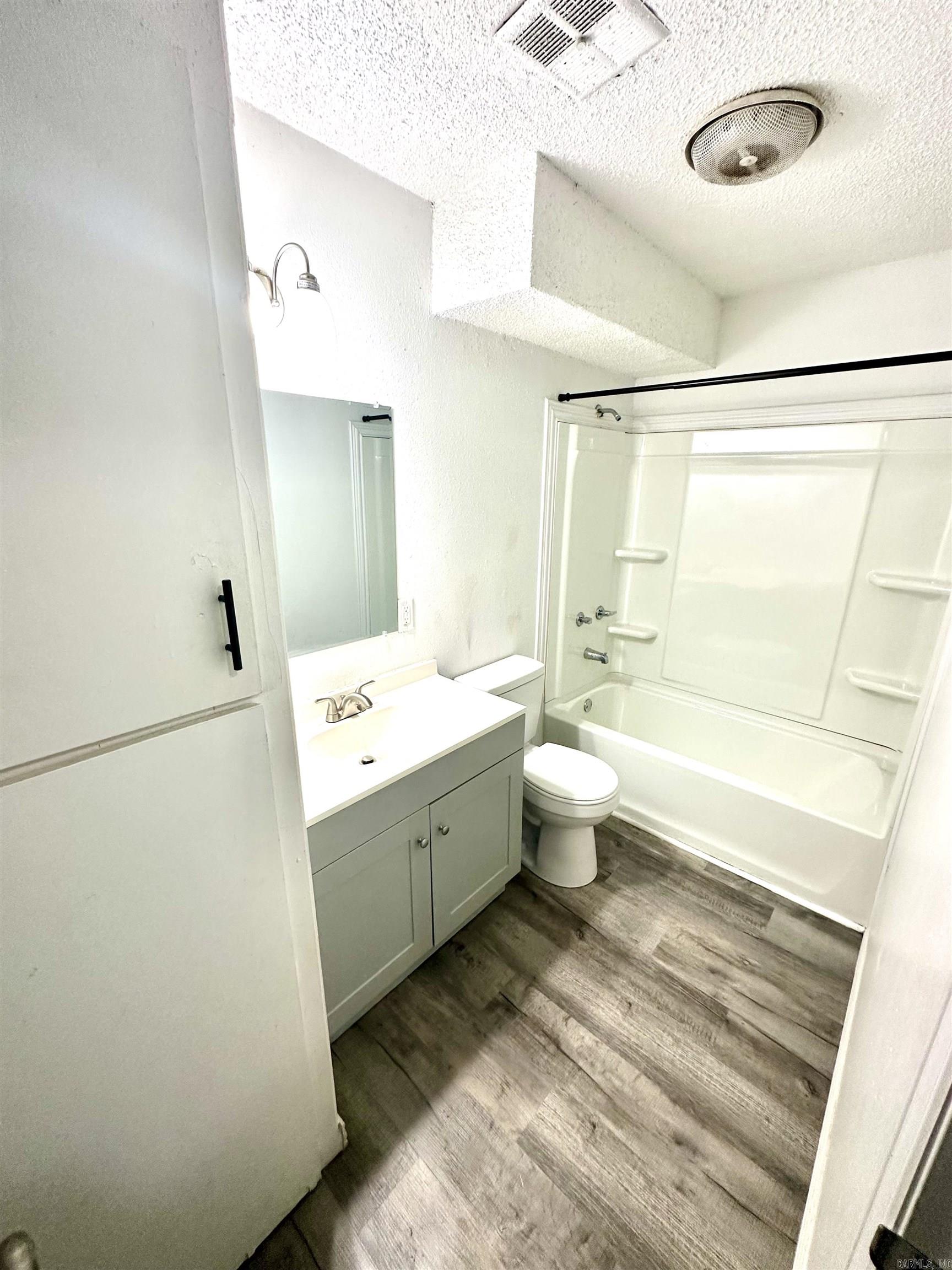 Mazzard Tracts - Residential Income