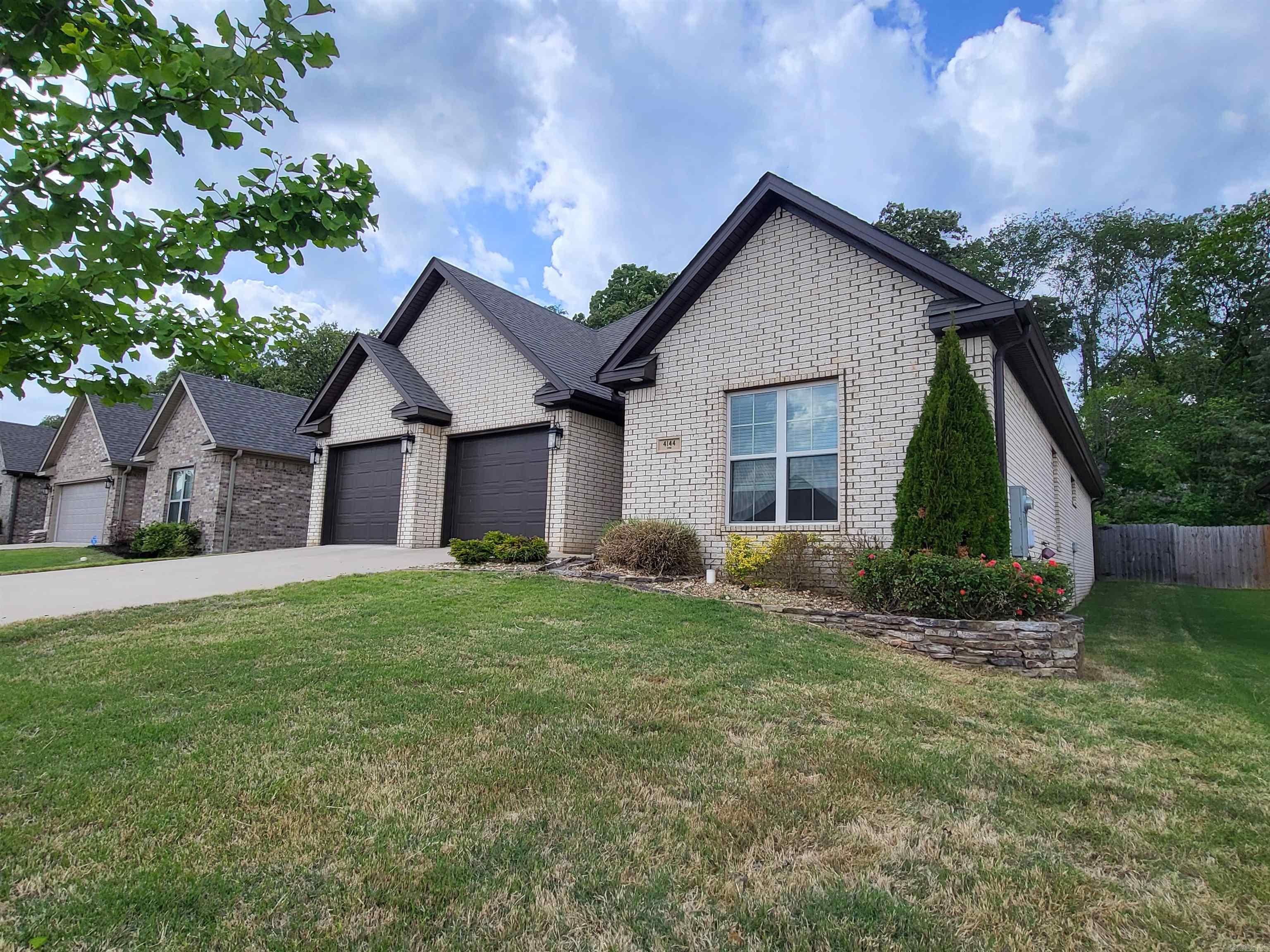 BOBCAT MEADOWS - Residential