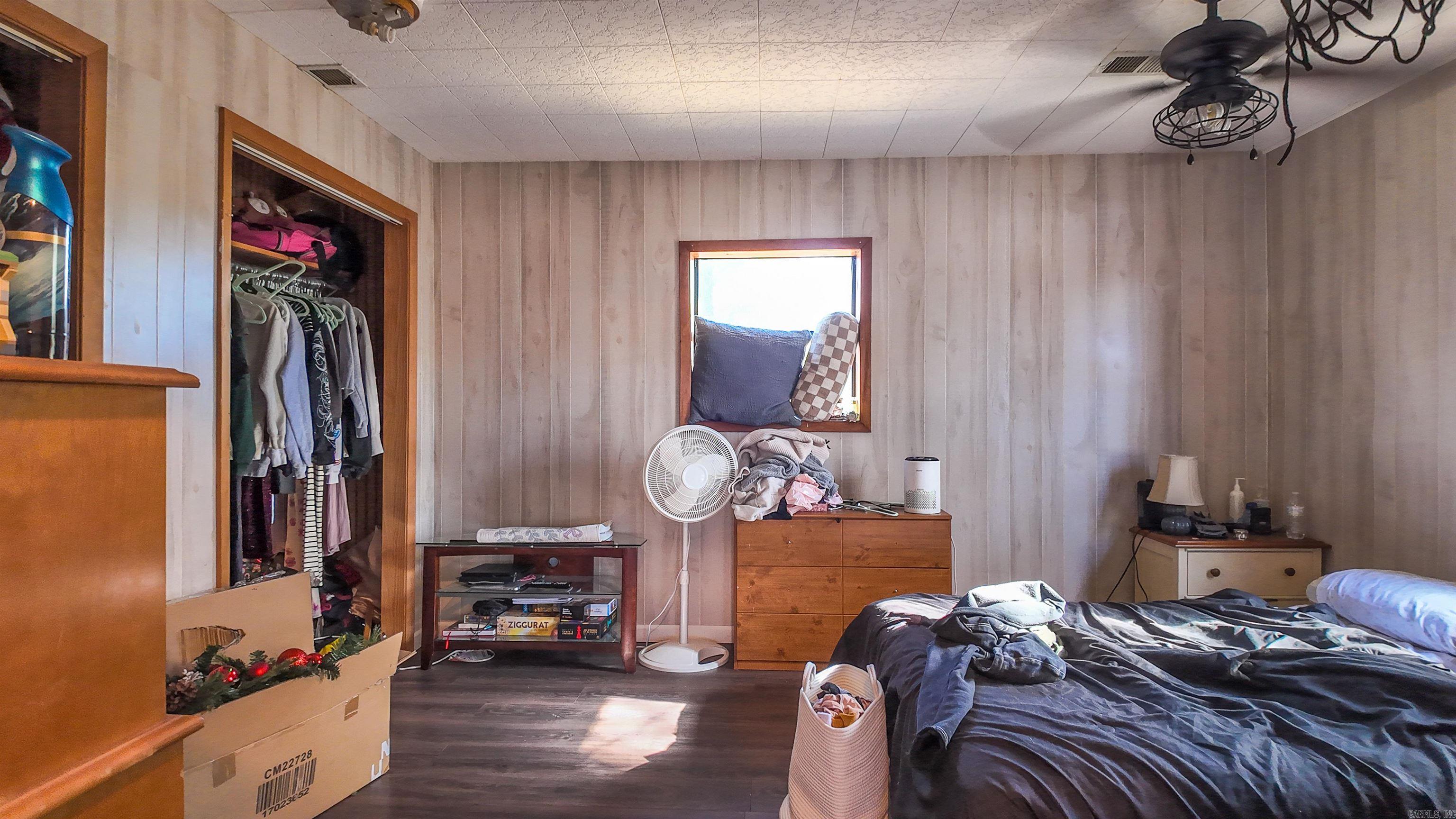 Metes & Bounds - Residential Income