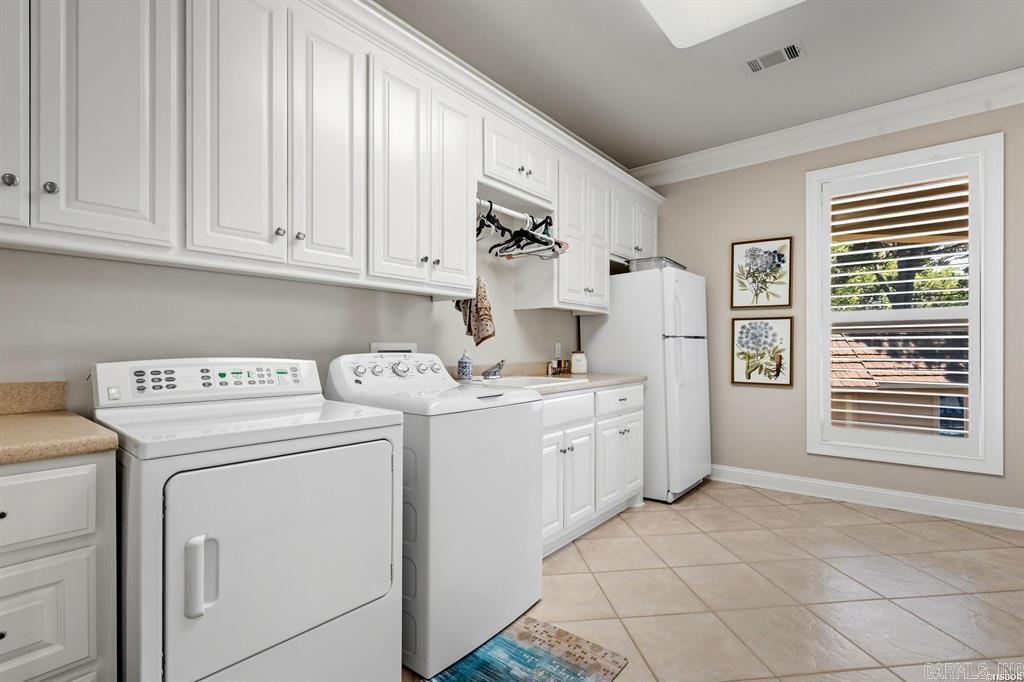 Driftwood Point - Residential