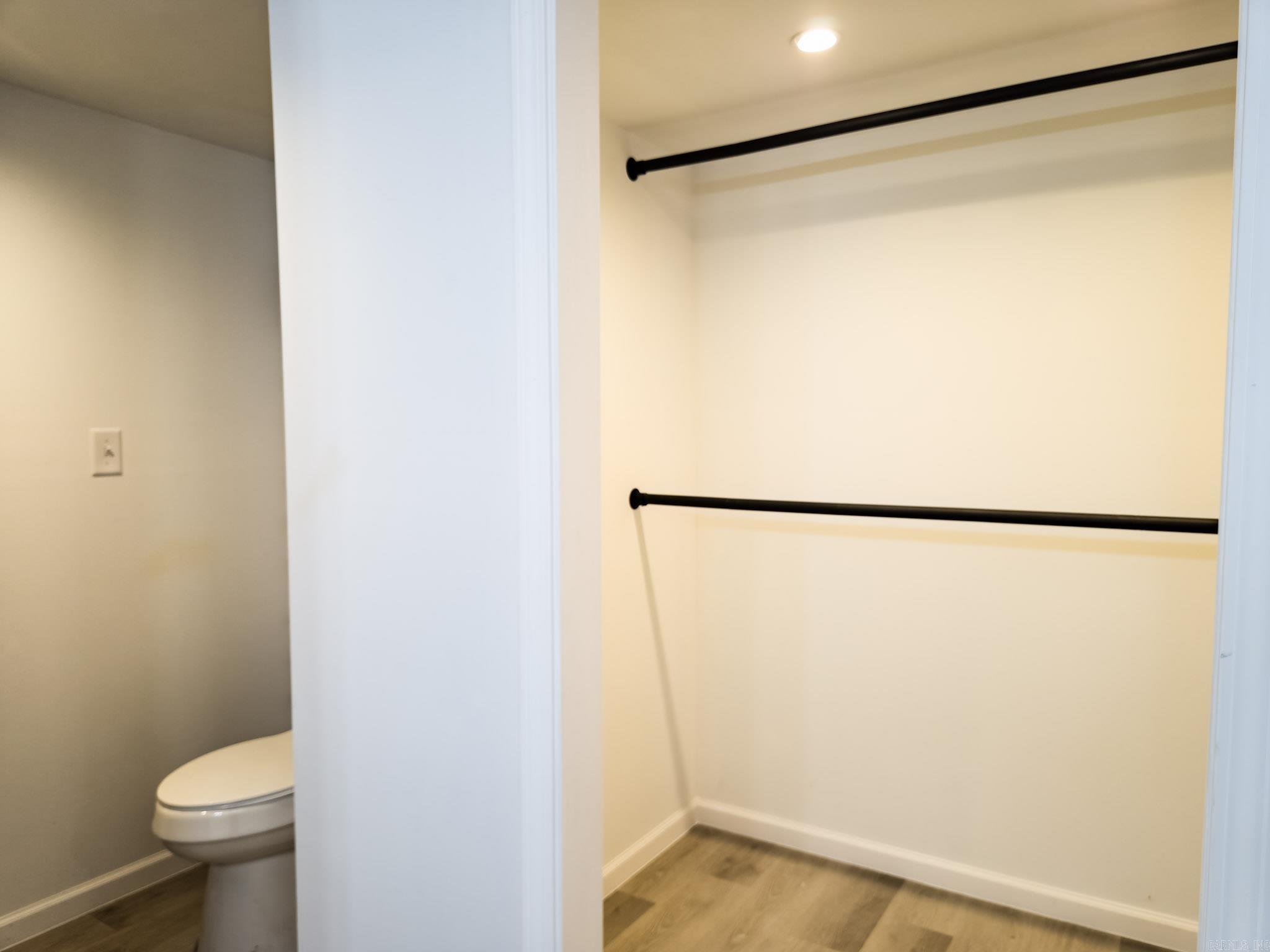 Oak Lawn - Residential