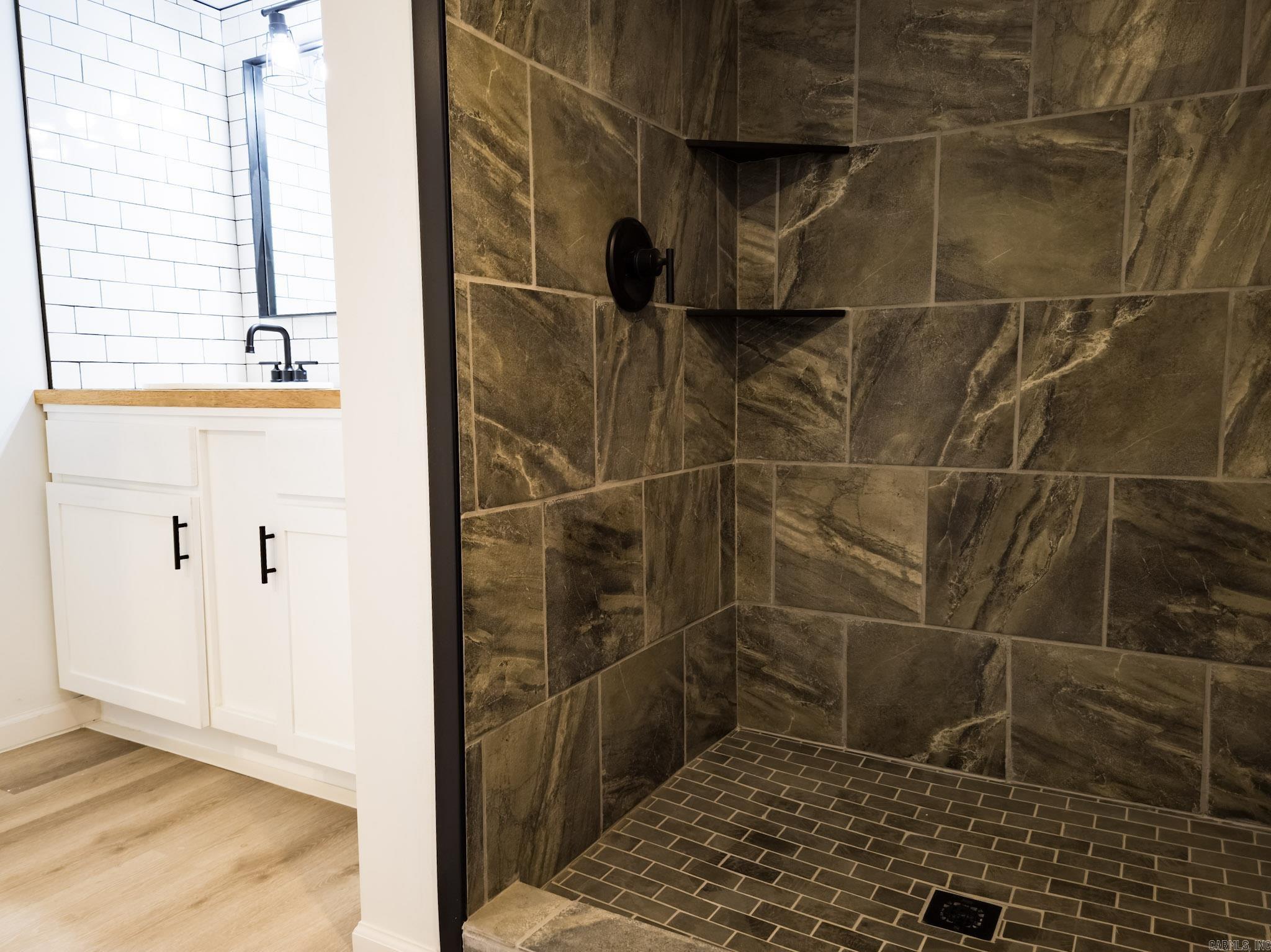 Oak Lawn - Residential