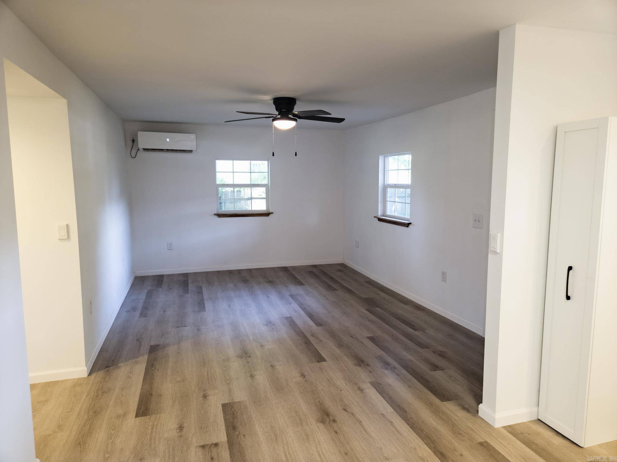 Oak Lawn - Residential