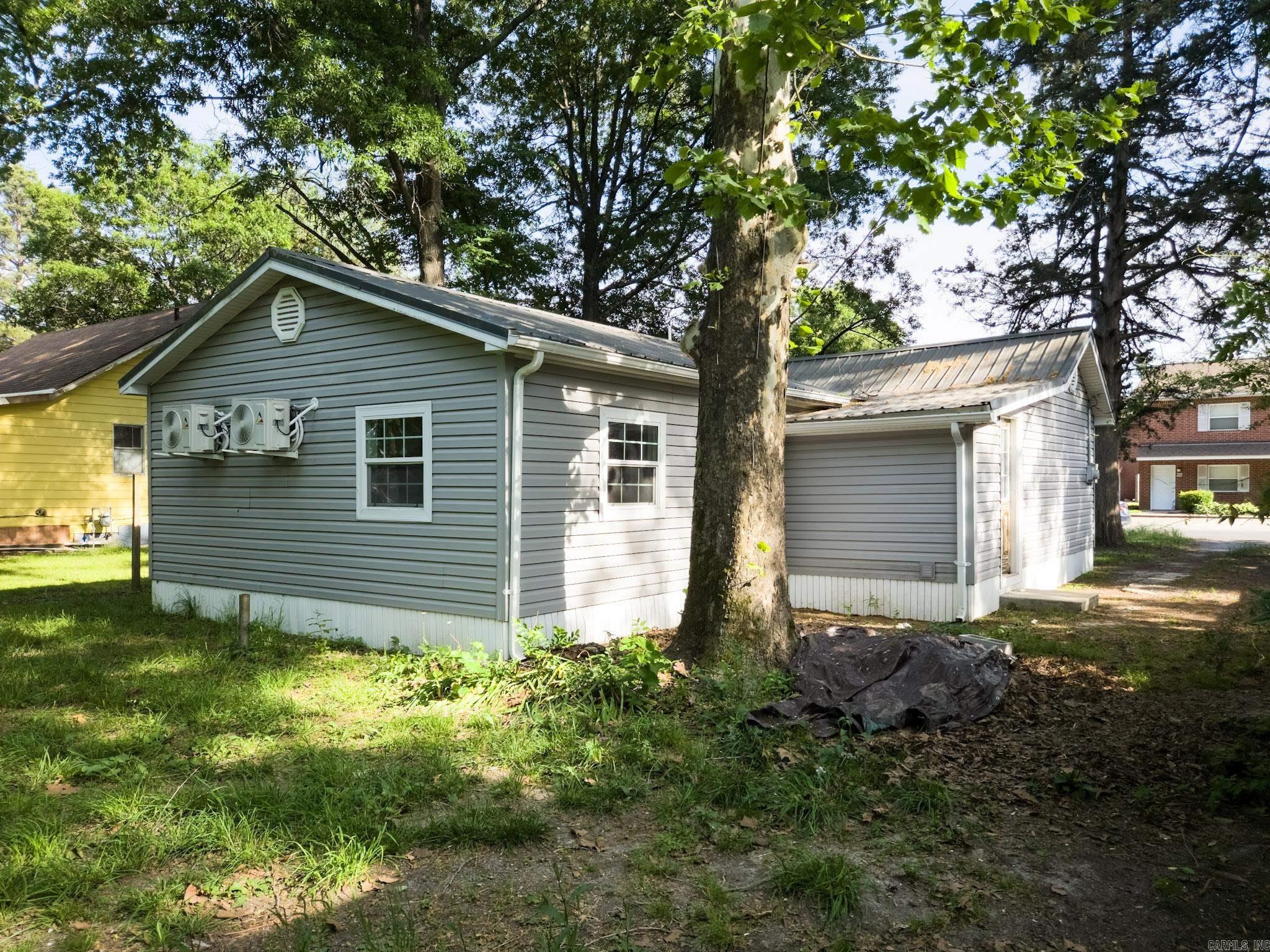 Oak Lawn - Residential