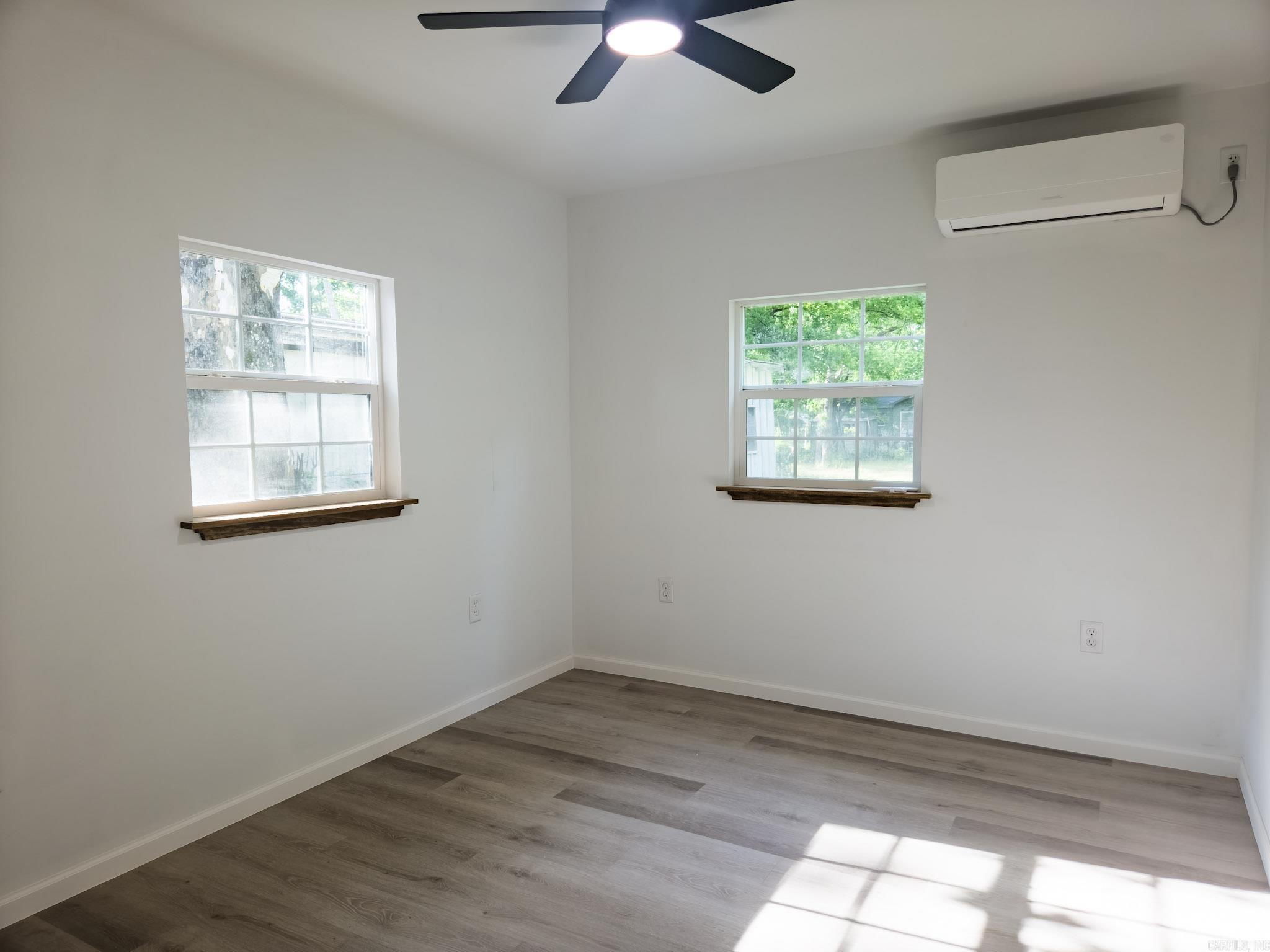 Oak Lawn - Residential