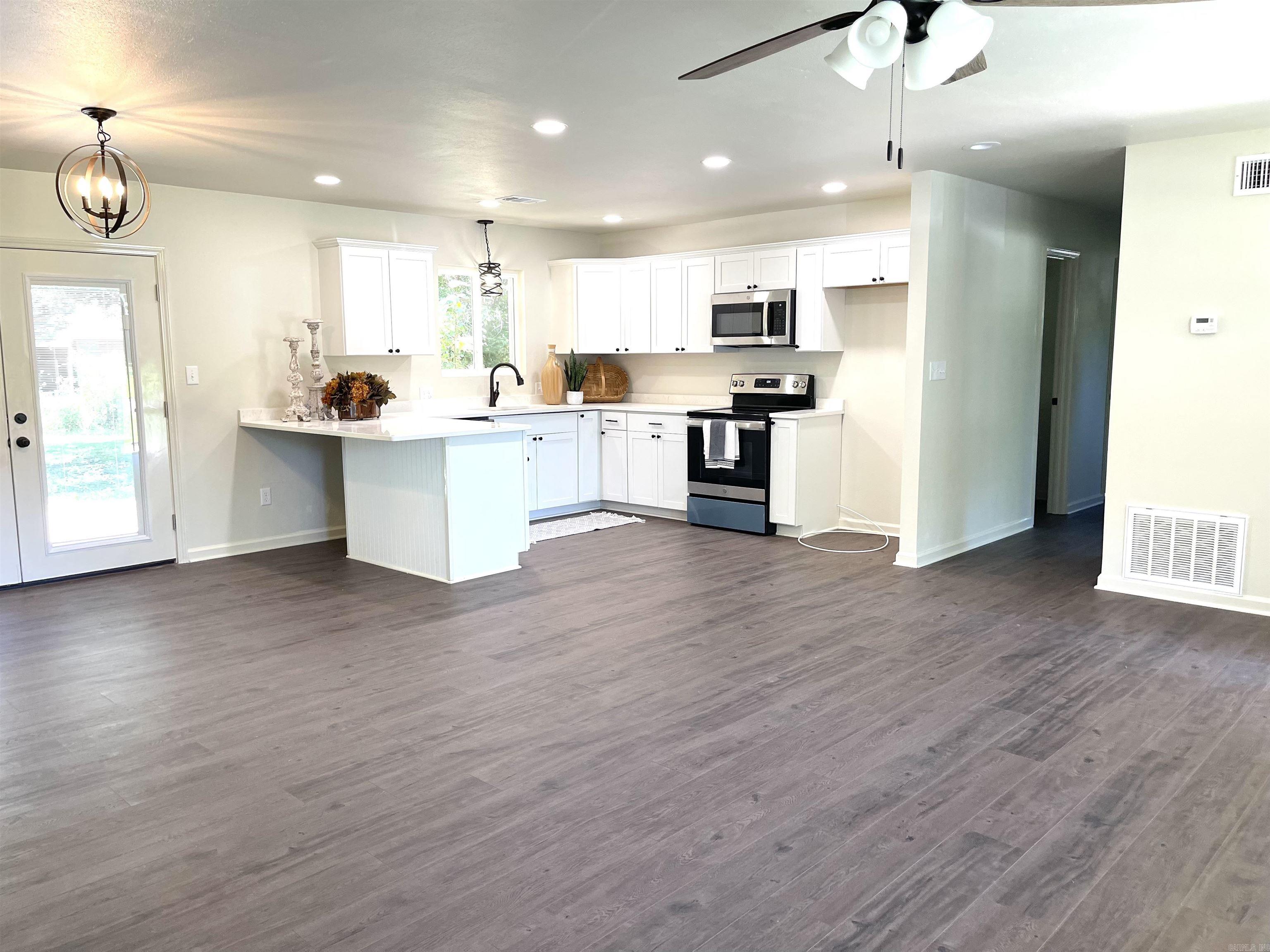 CLOVERDALE ADD (SEARCY) - Residential