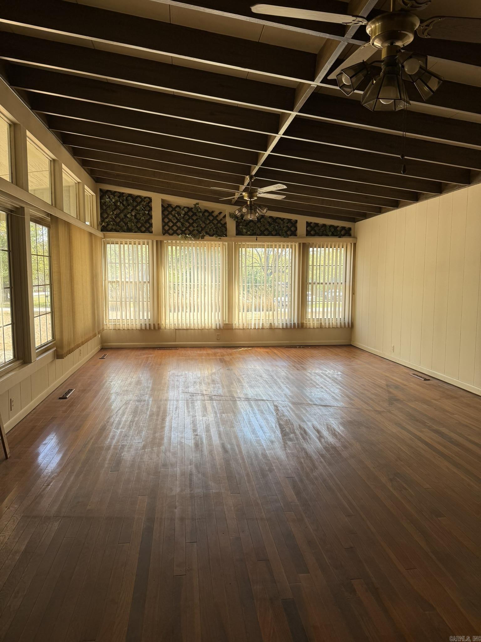 SPRING LAKE SUB - Residential