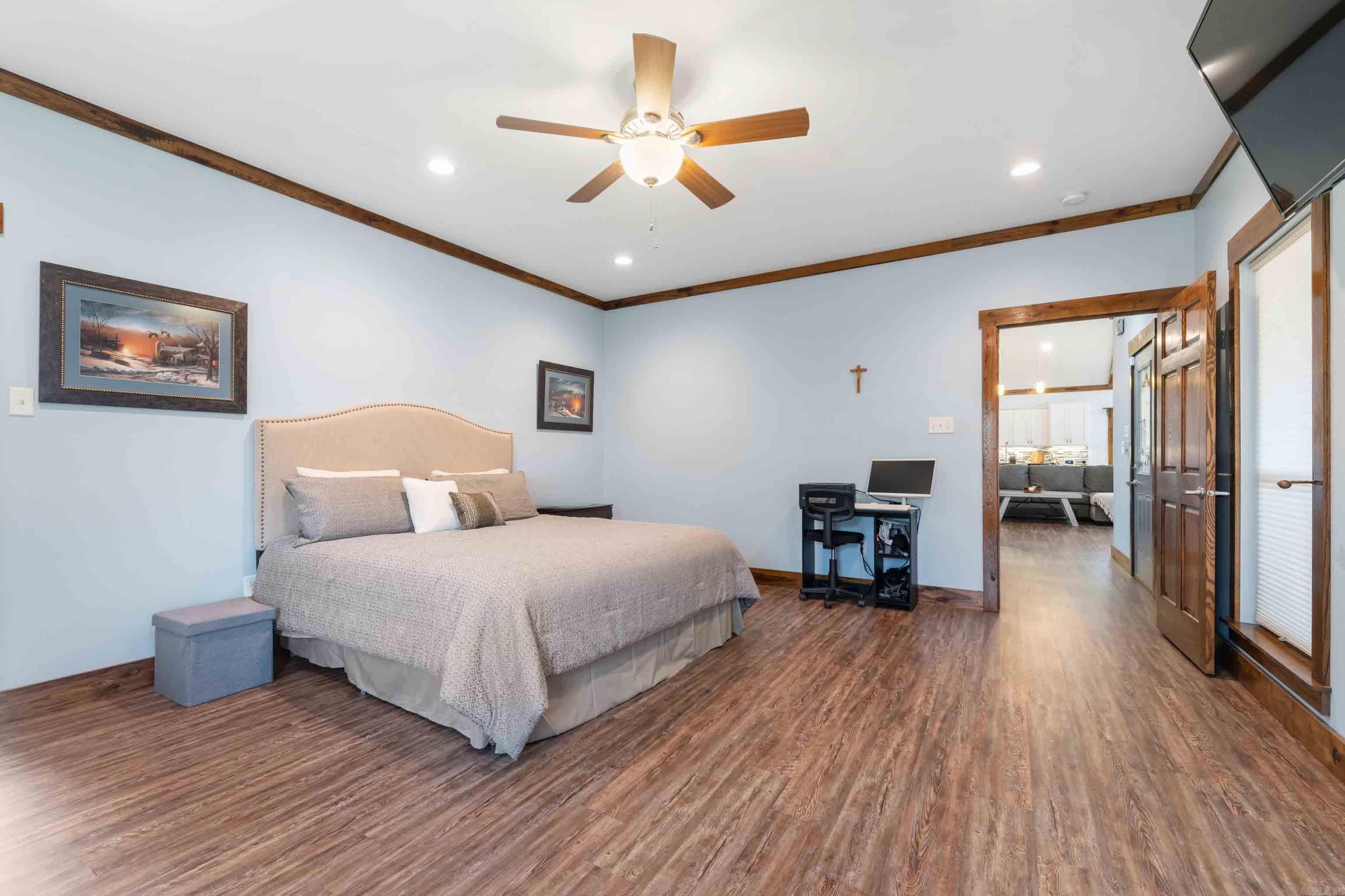 SILVER SHORES - Residential