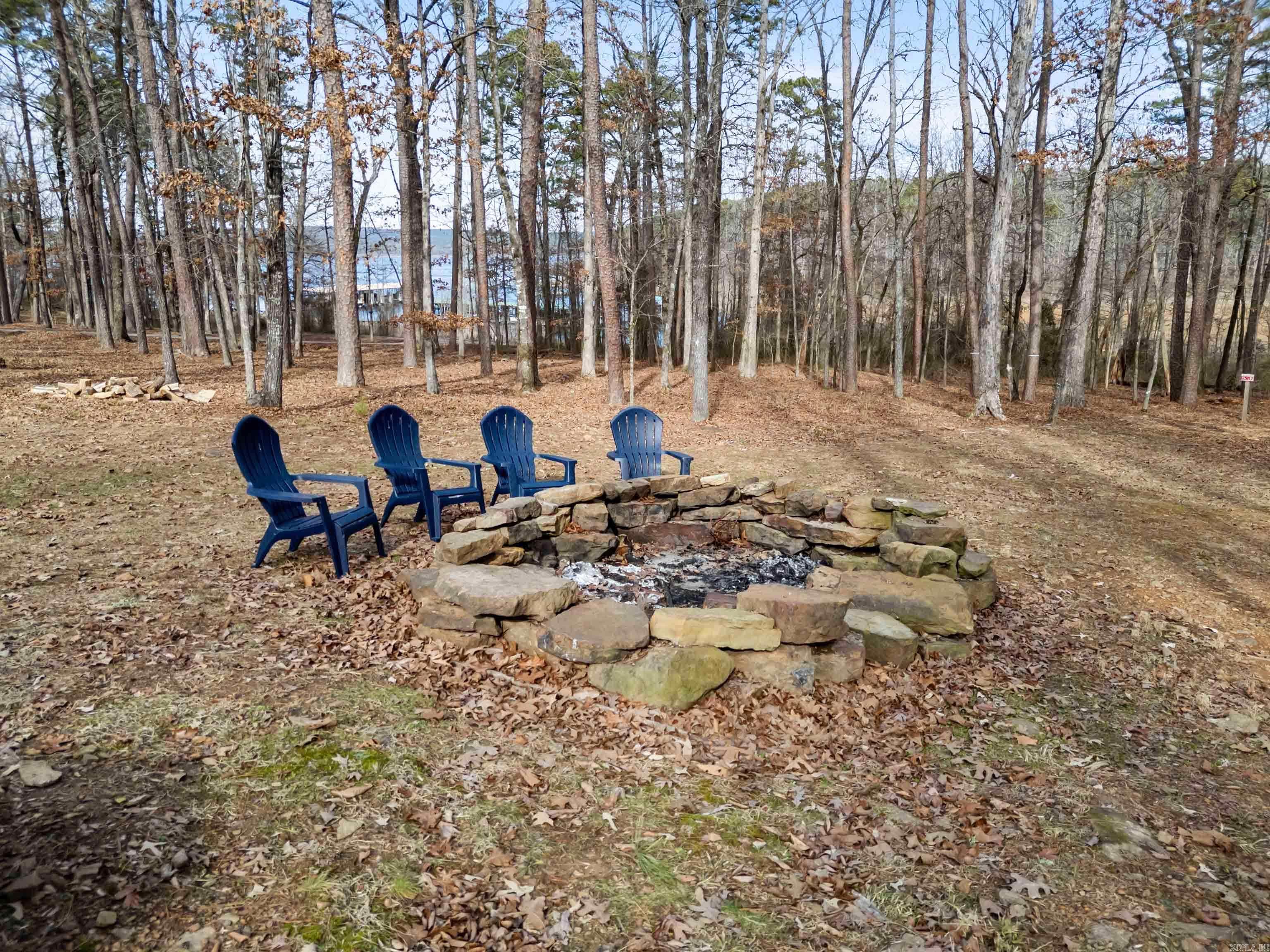 SILVER SHORES - Residential