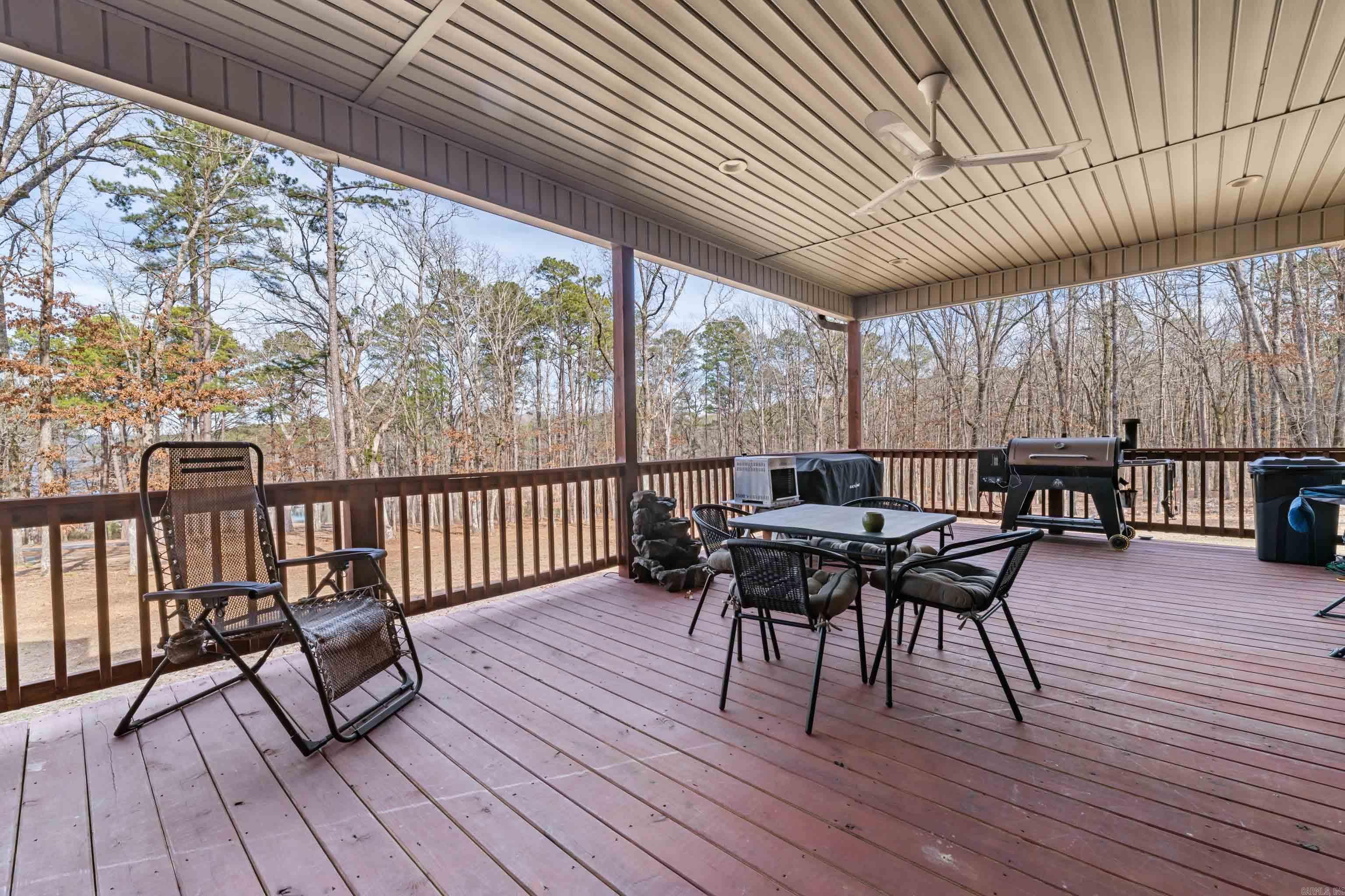 SILVER SHORES - Residential