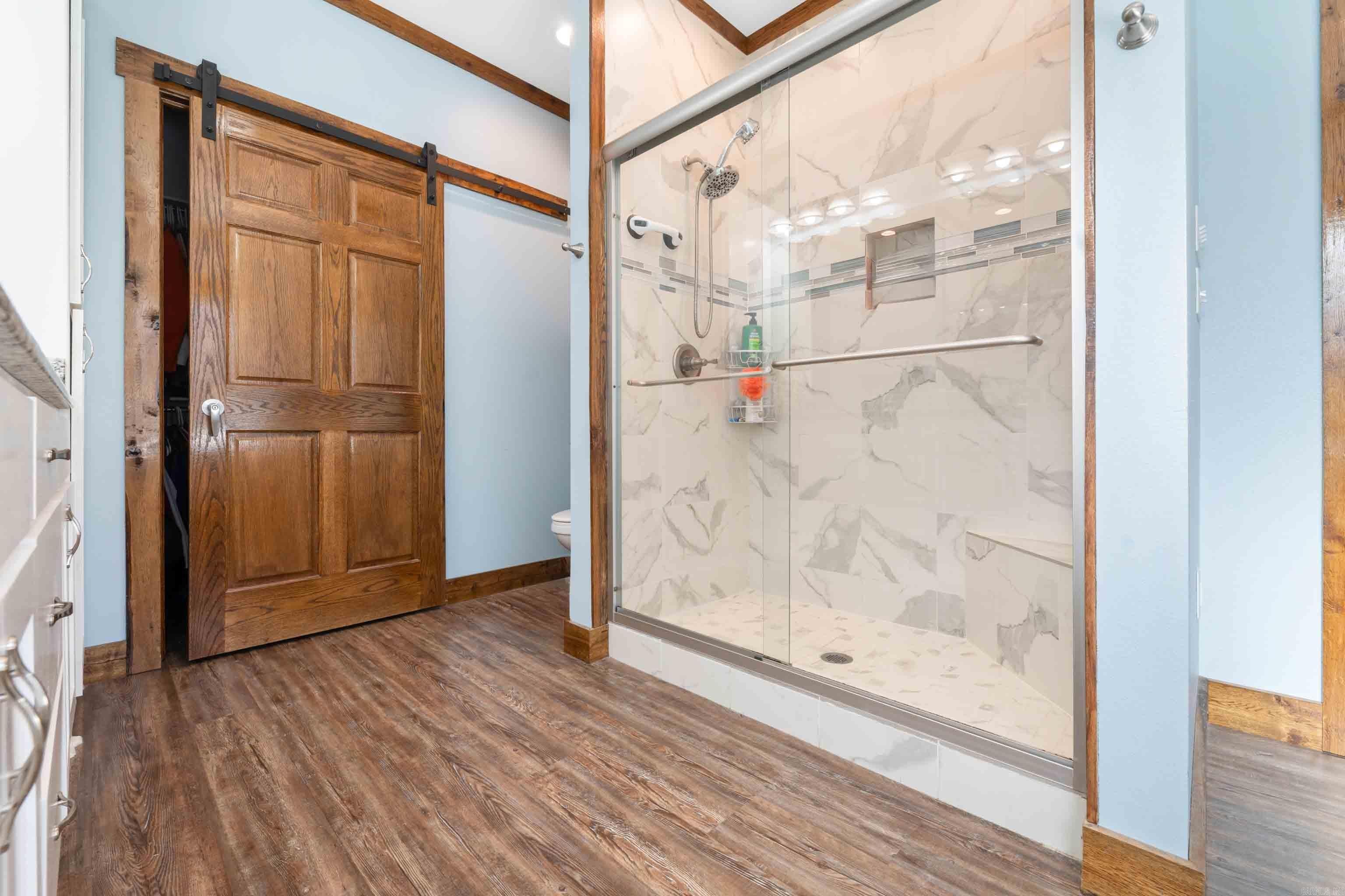 SILVER SHORES - Residential