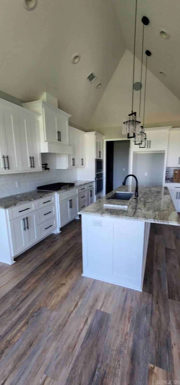 BLUE HERON ESTATES - Residential