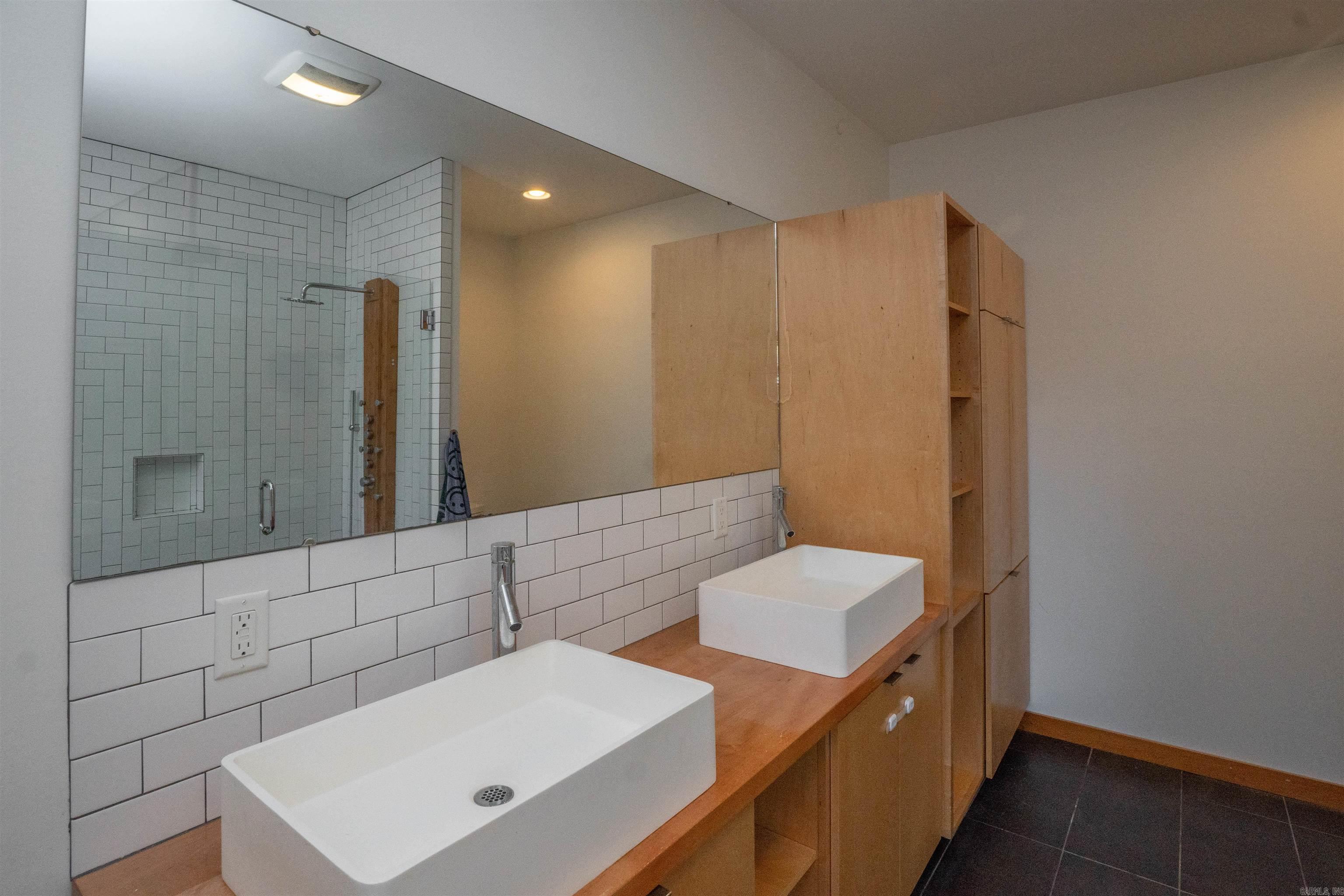 WOODGLEN PARK - Residential