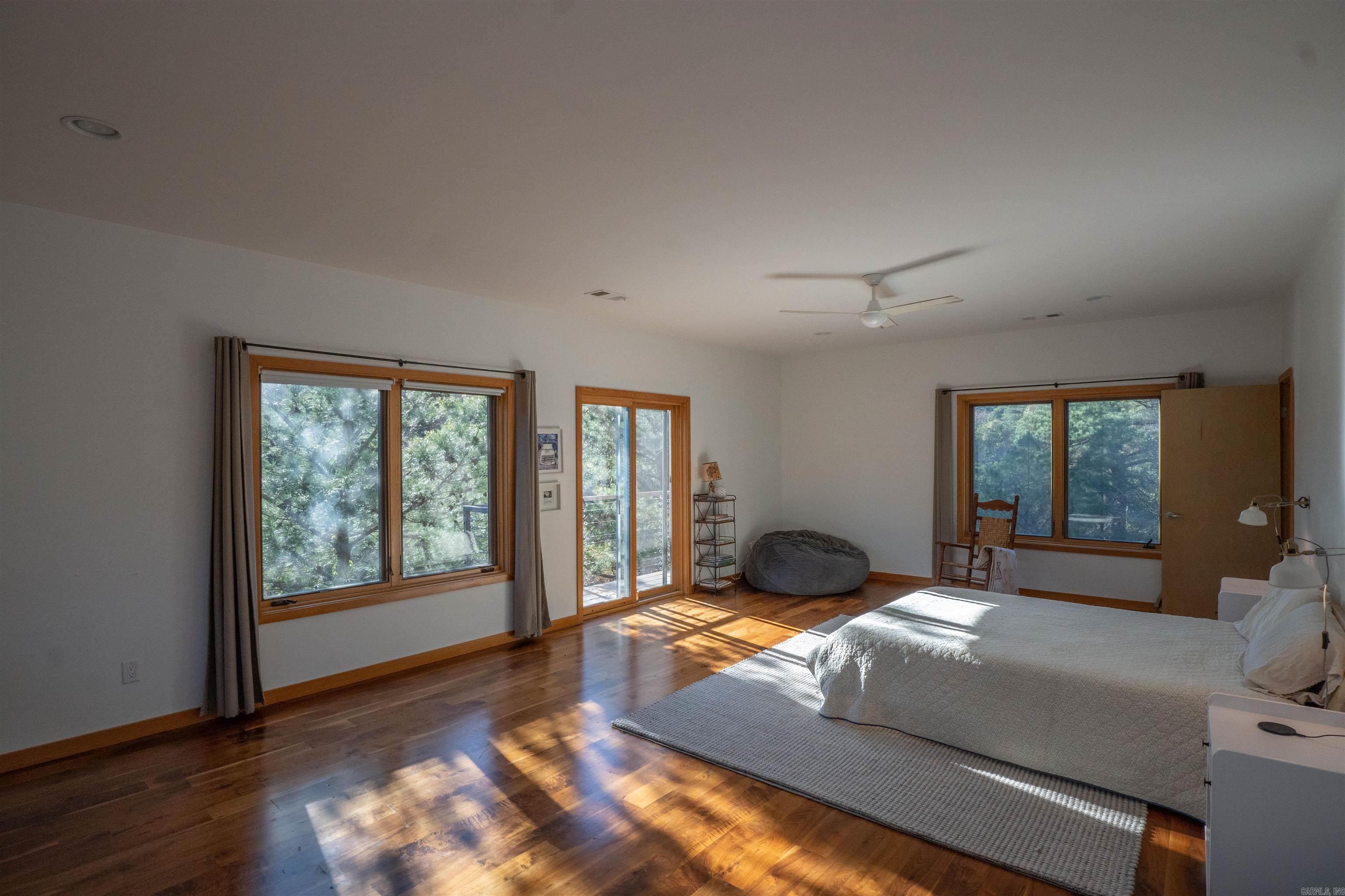 WOODGLEN PARK - Residential