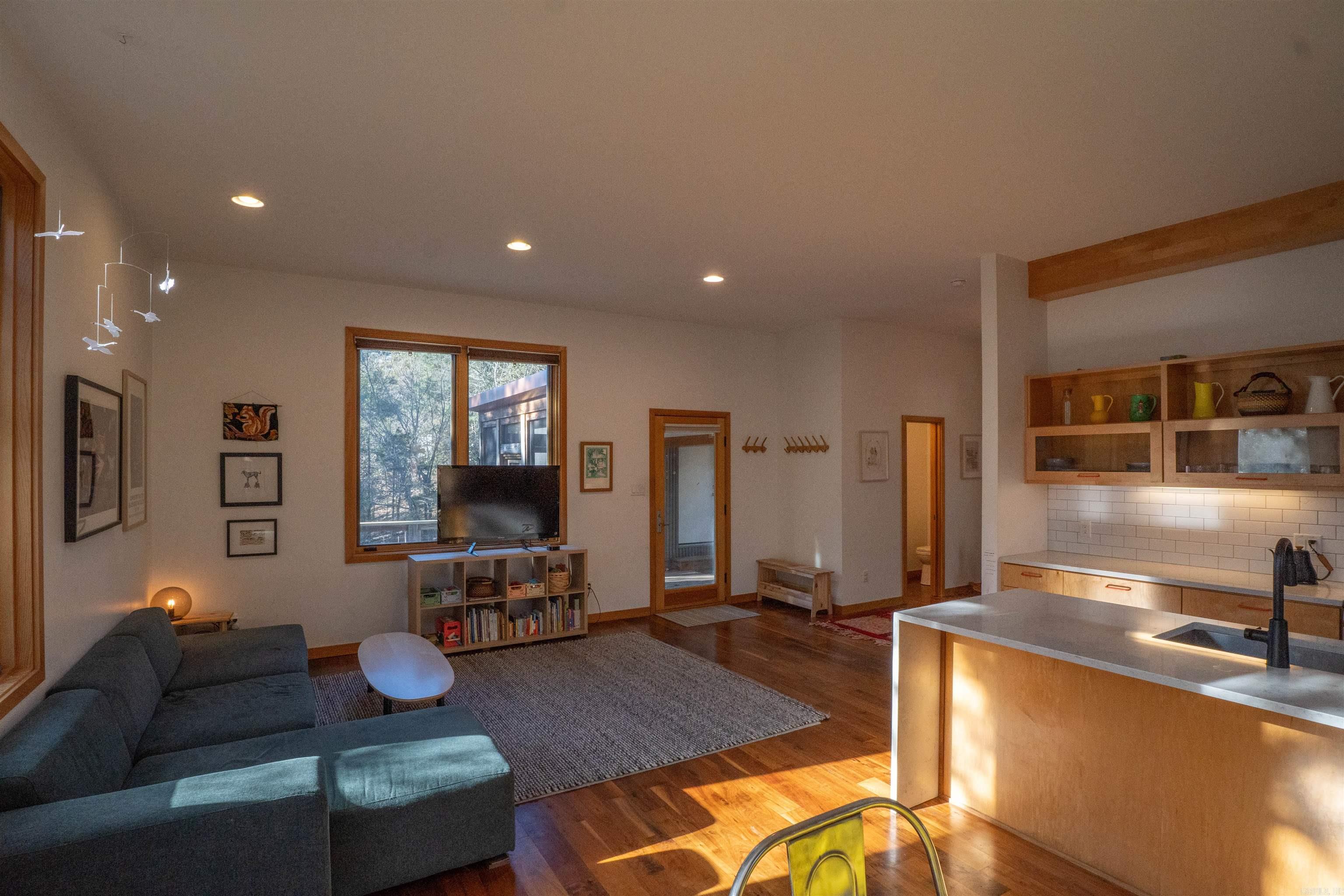 WOODGLEN PARK - Residential