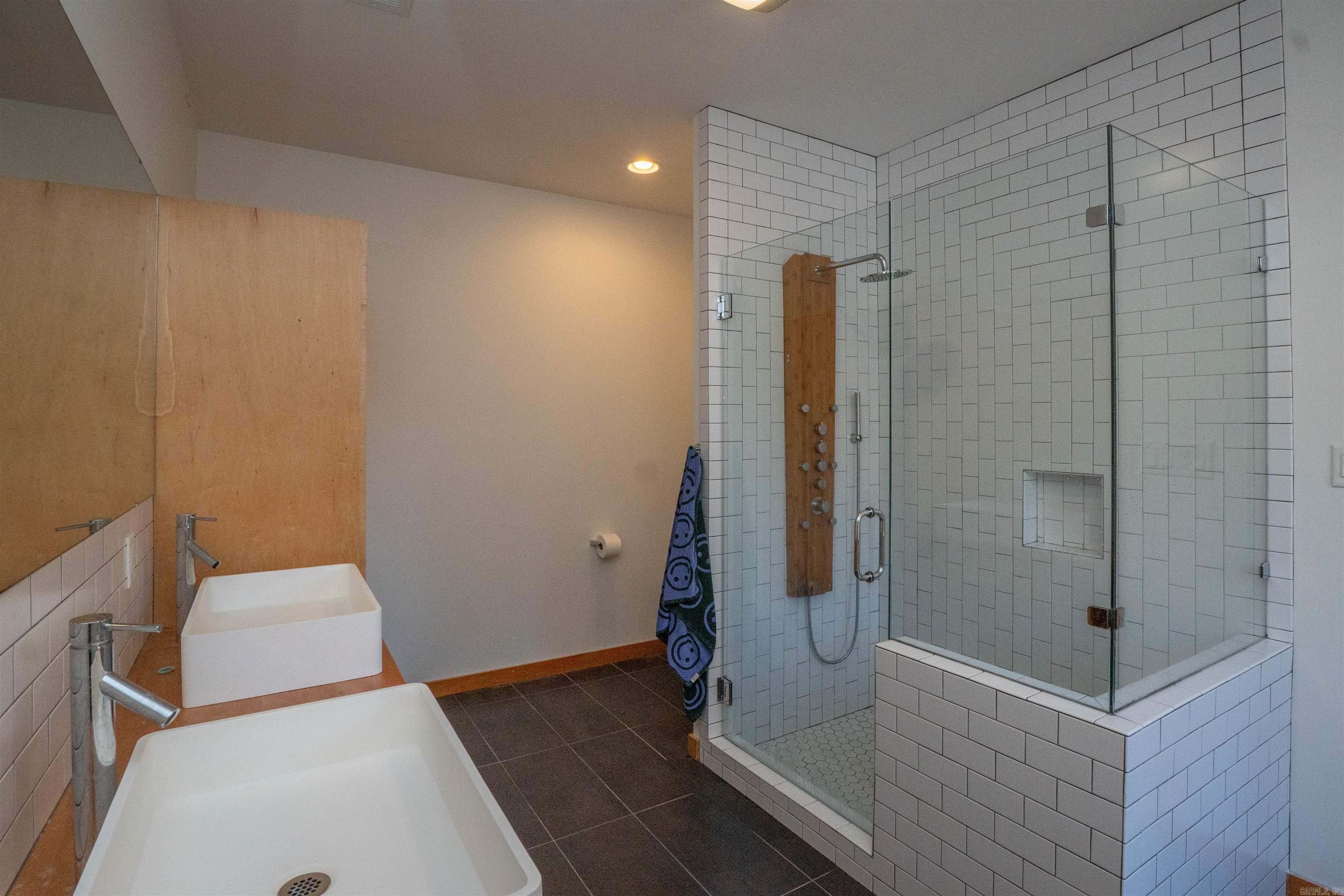 WOODGLEN PARK - Residential