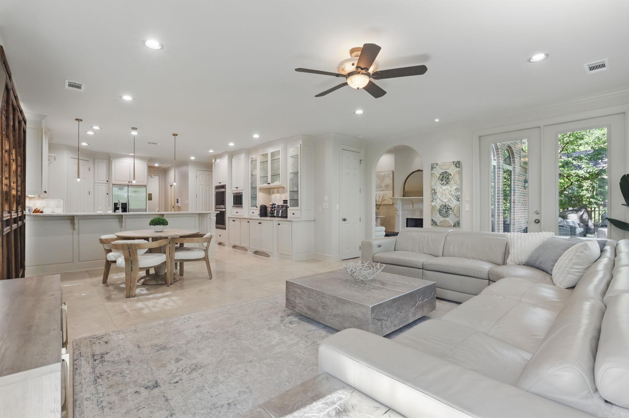 GREATHOUSE BEND EST - Residential