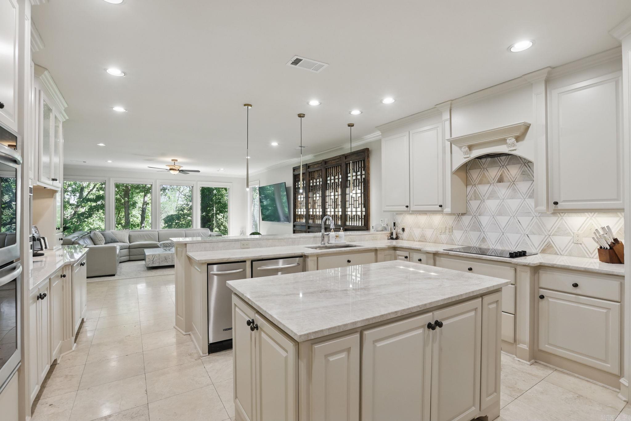 GREATHOUSE BEND EST - Residential