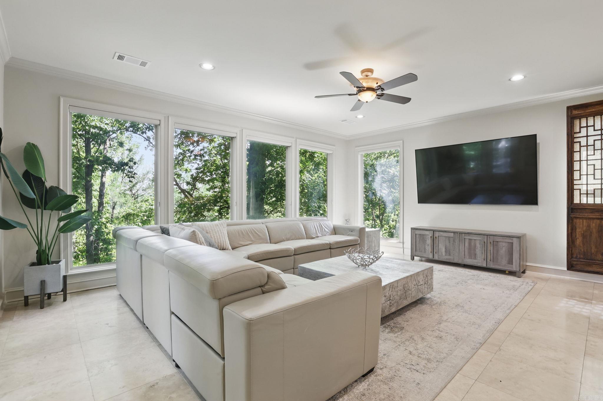 GREATHOUSE BEND EST - Residential