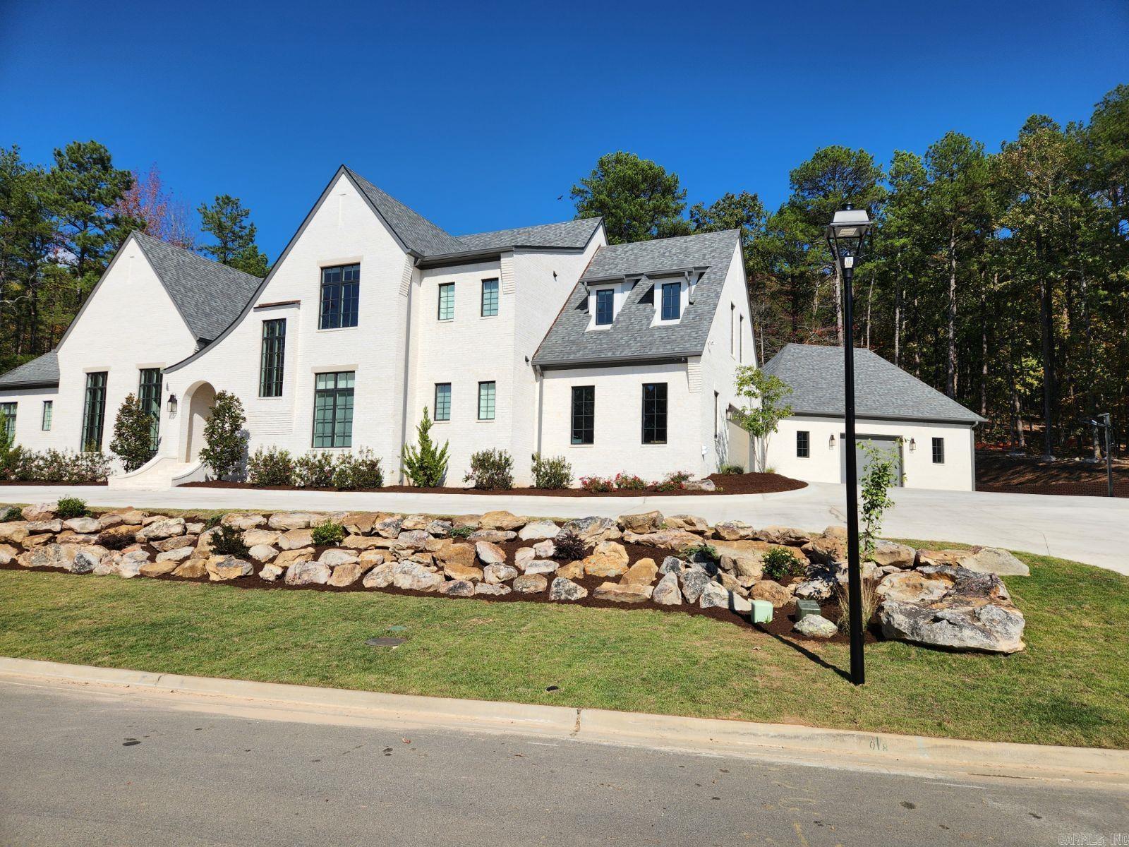 BEAR DEN ESTATES - Residential