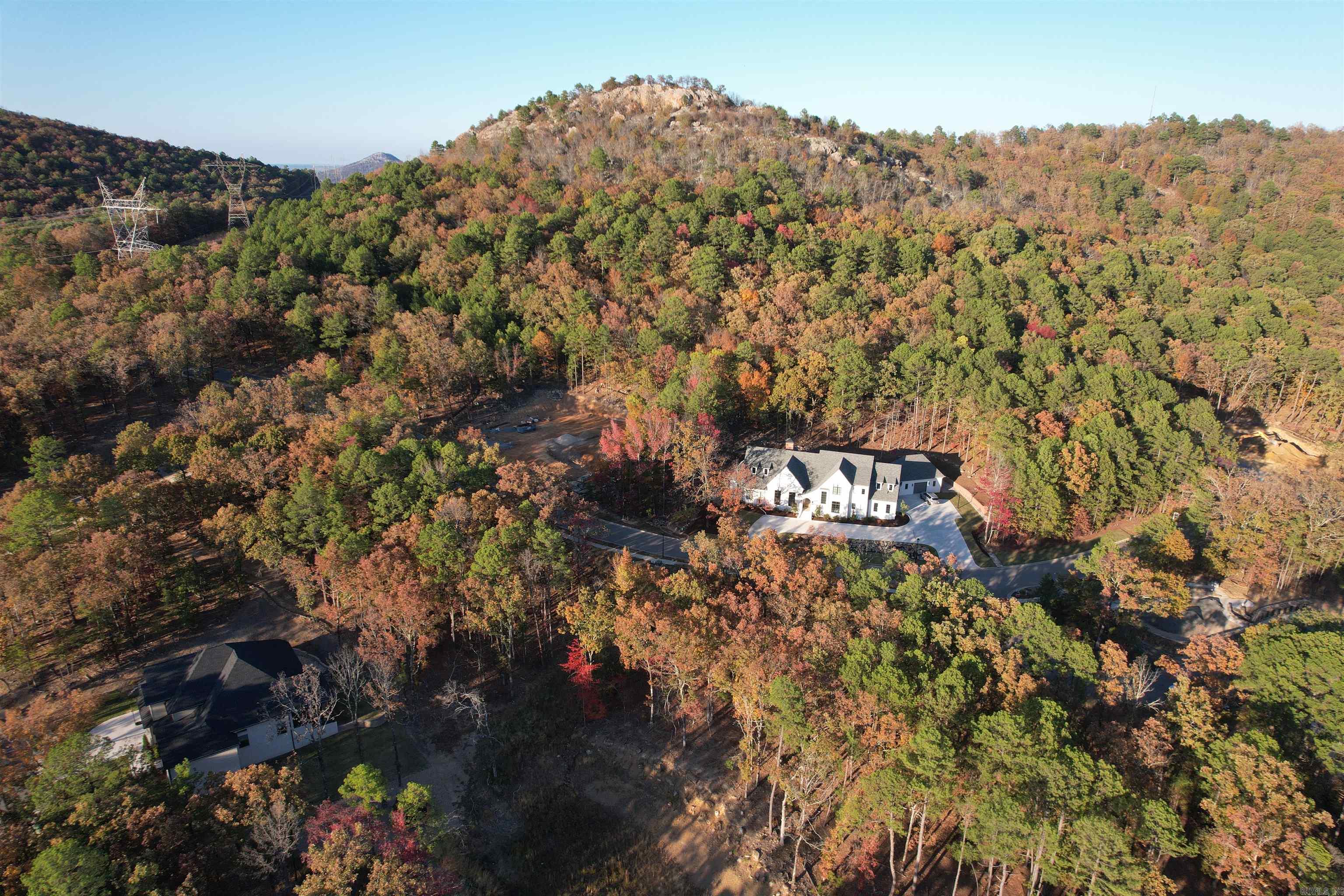 BEAR DEN ESTATES - Residential