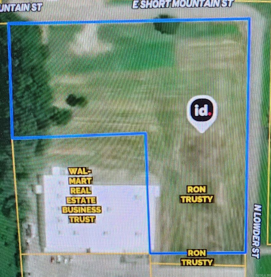 Property next door to the local Walmart, perfect for a new business and build site. Currently lacks sewer access. Current owner purchased from Walmart, use restrictions carry over.