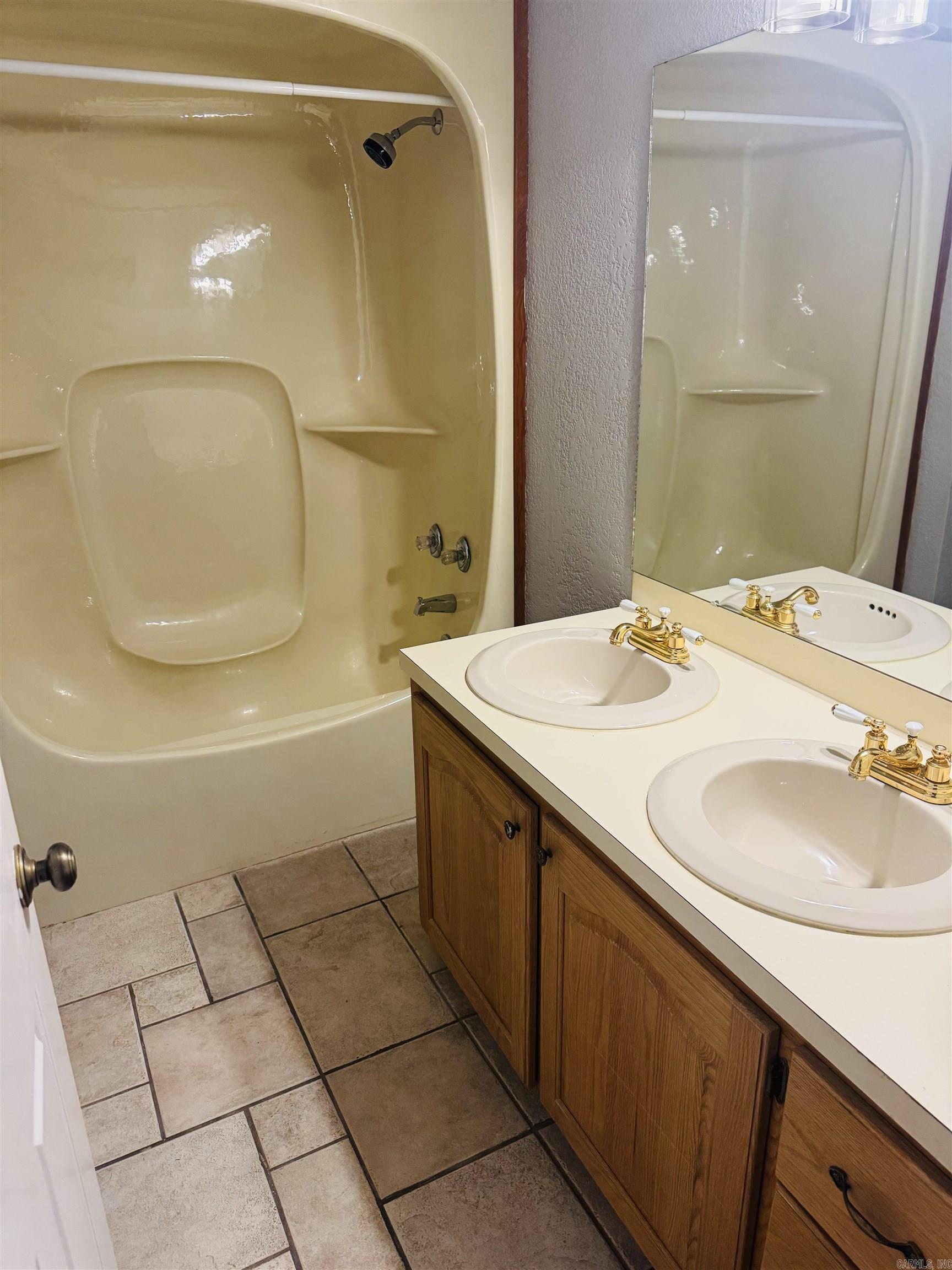 CHEROKEE HILLS 1 - Residential