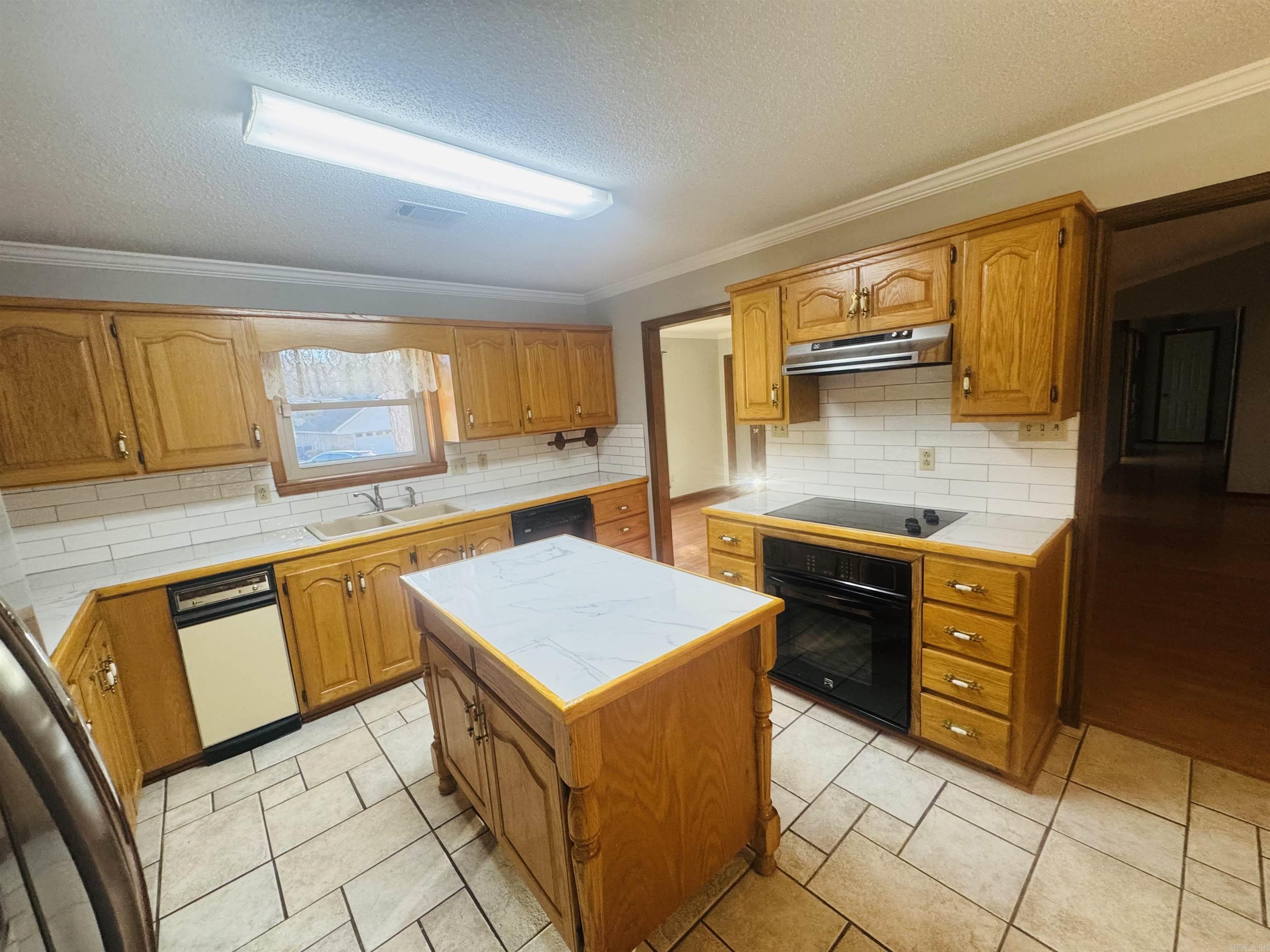 CHEROKEE HILLS 1 - Residential