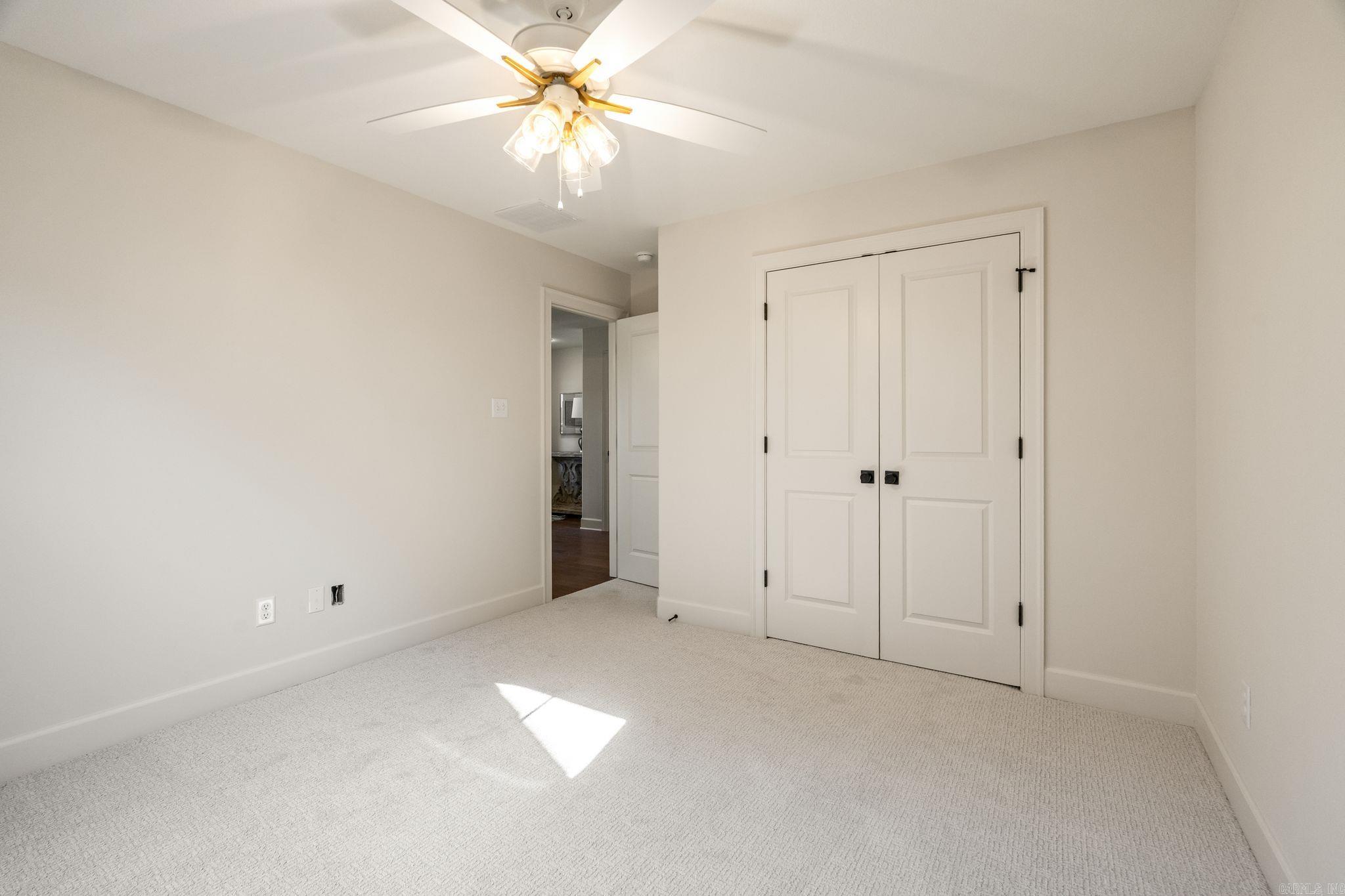 SHIRE GLEN AT CHAFFEE CROSSING - Residential