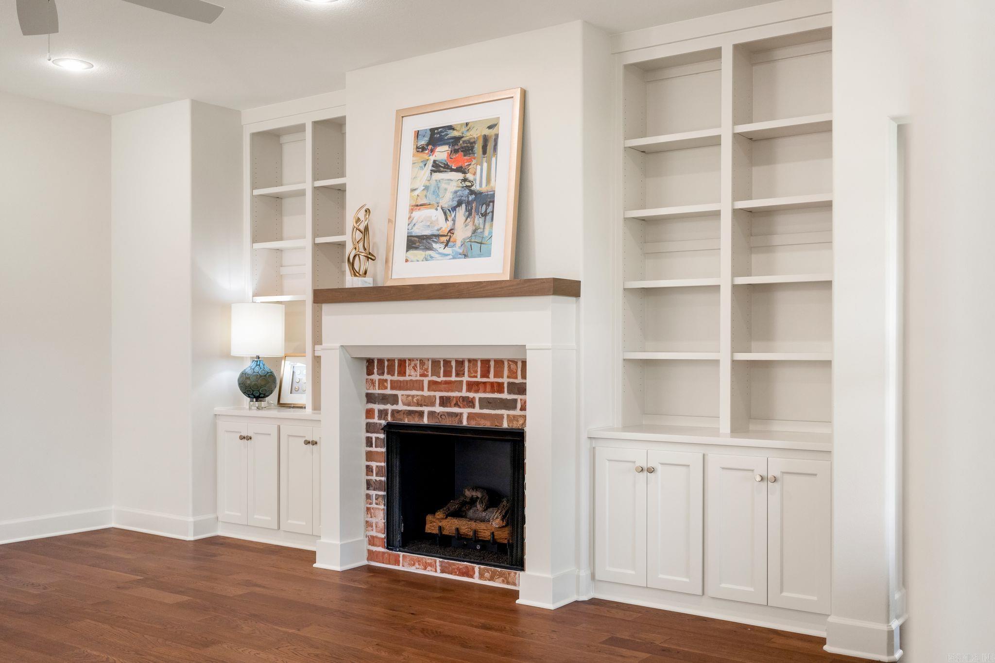 SHIRE GLEN AT CHAFFEE CROSSING - Residential