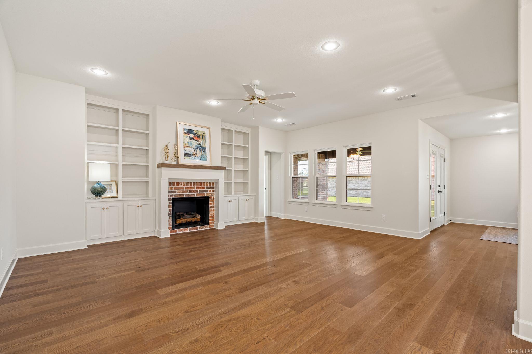 SHIRE GLEN AT CHAFFEE CROSSING - Residential