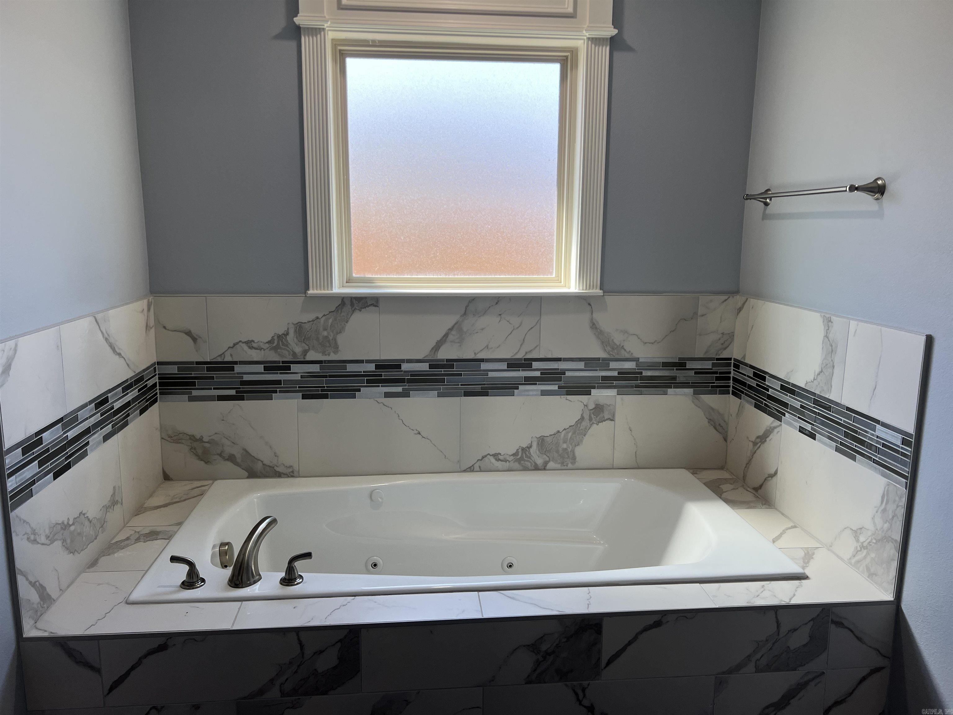 DANIELS OAKS - Residential