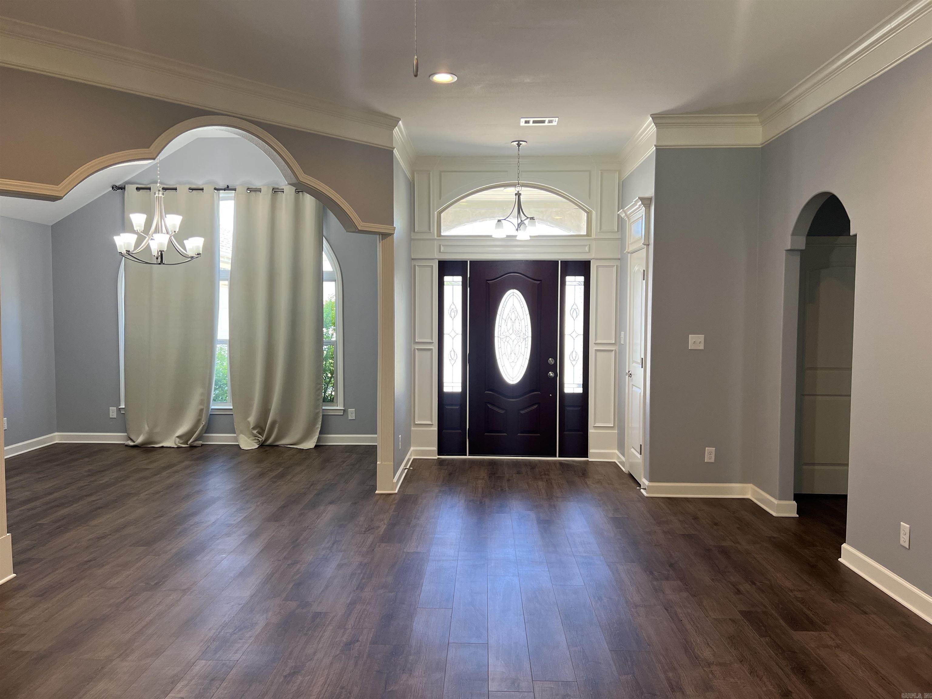 DANIELS OAKS - Residential