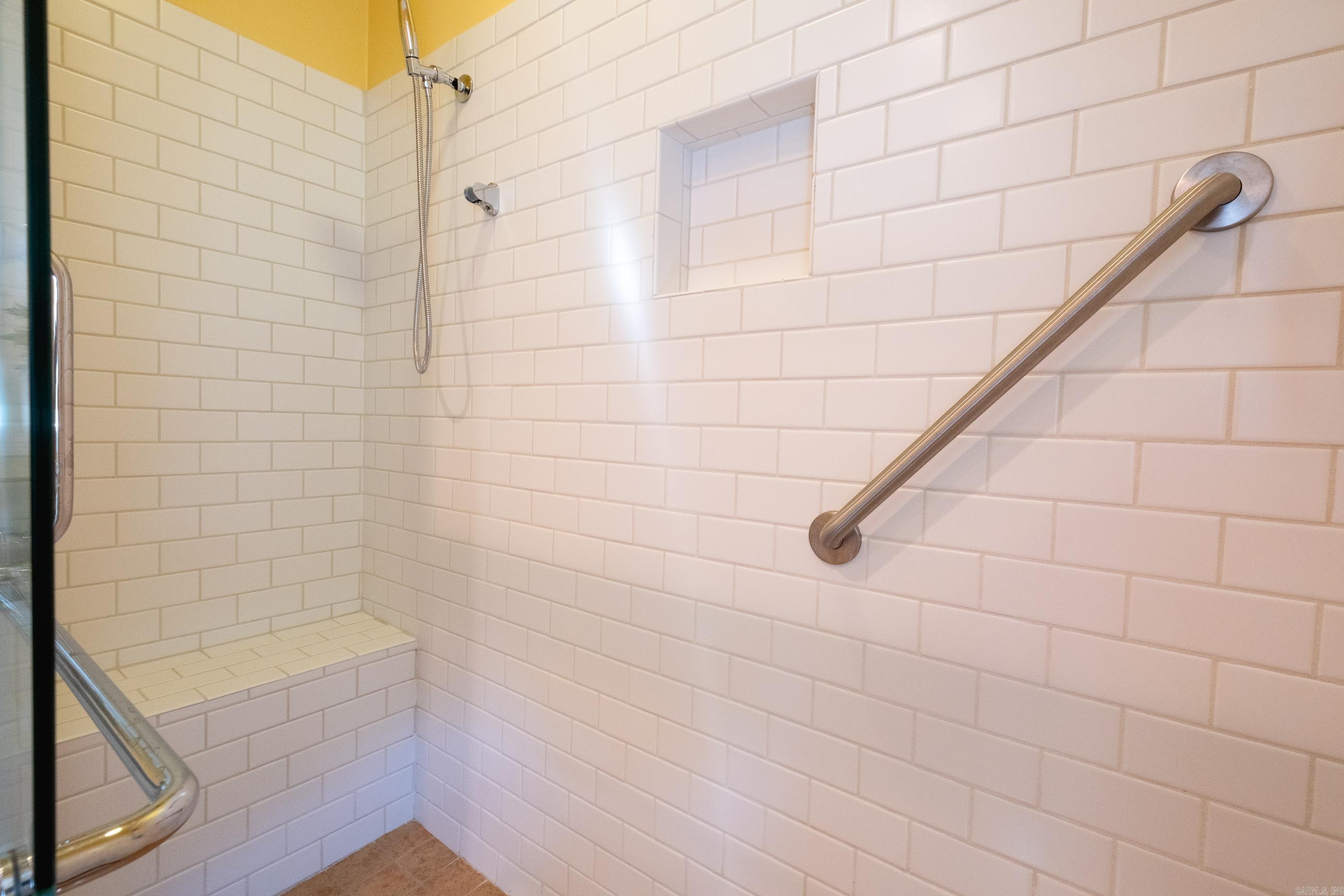 FOREST VALLEY - Residential