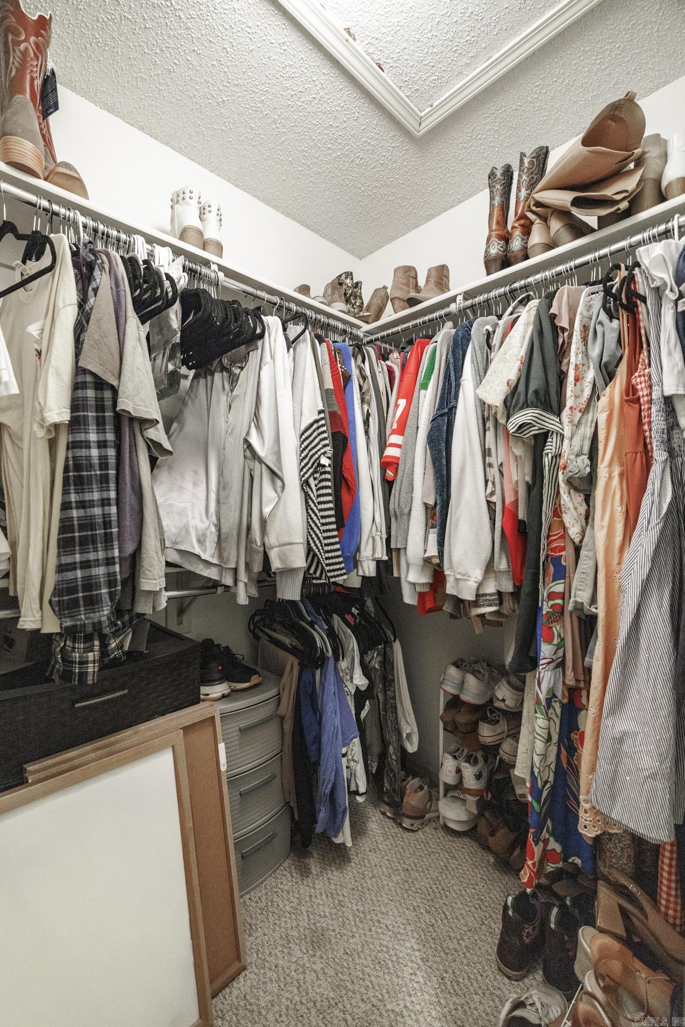 SAN FERNANDO - Residential