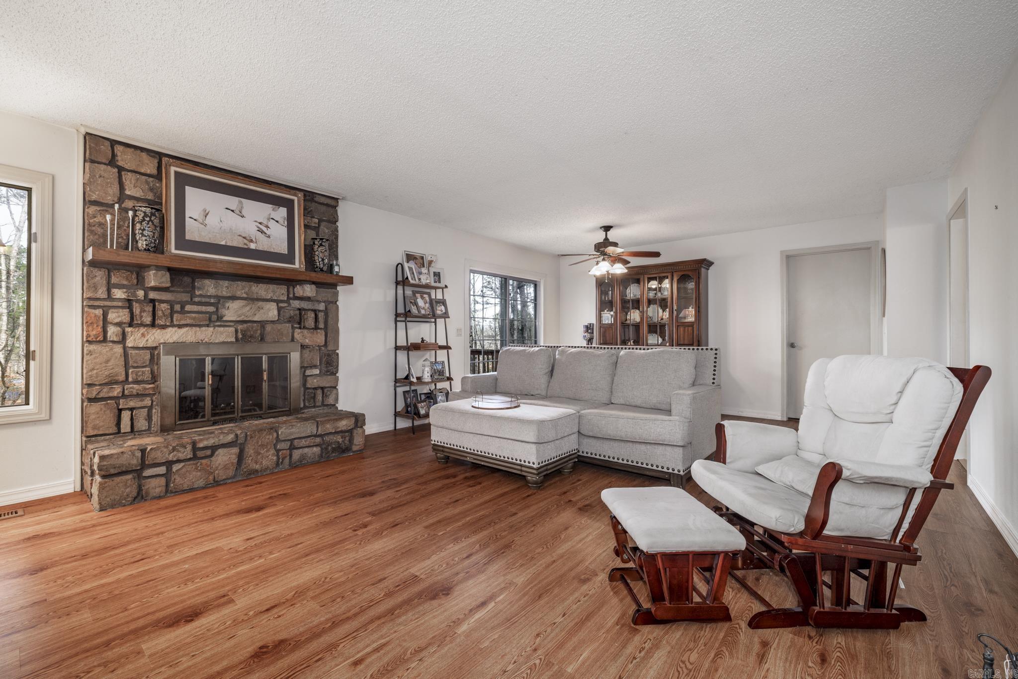 SAN FERNANDO - Residential