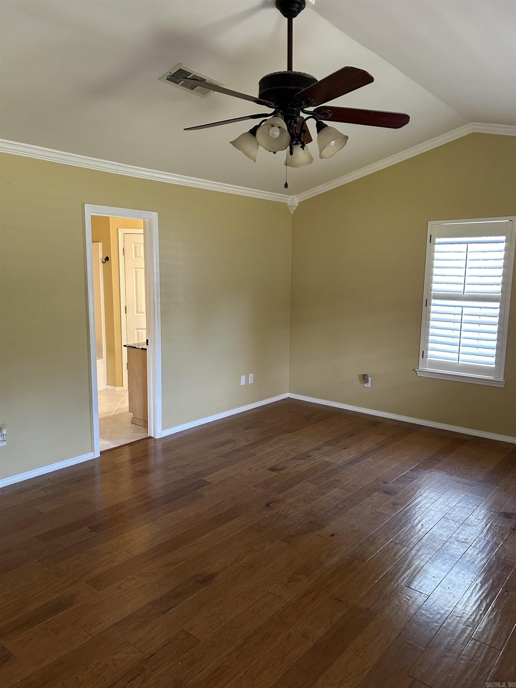 CHERRY CREEK - Residential