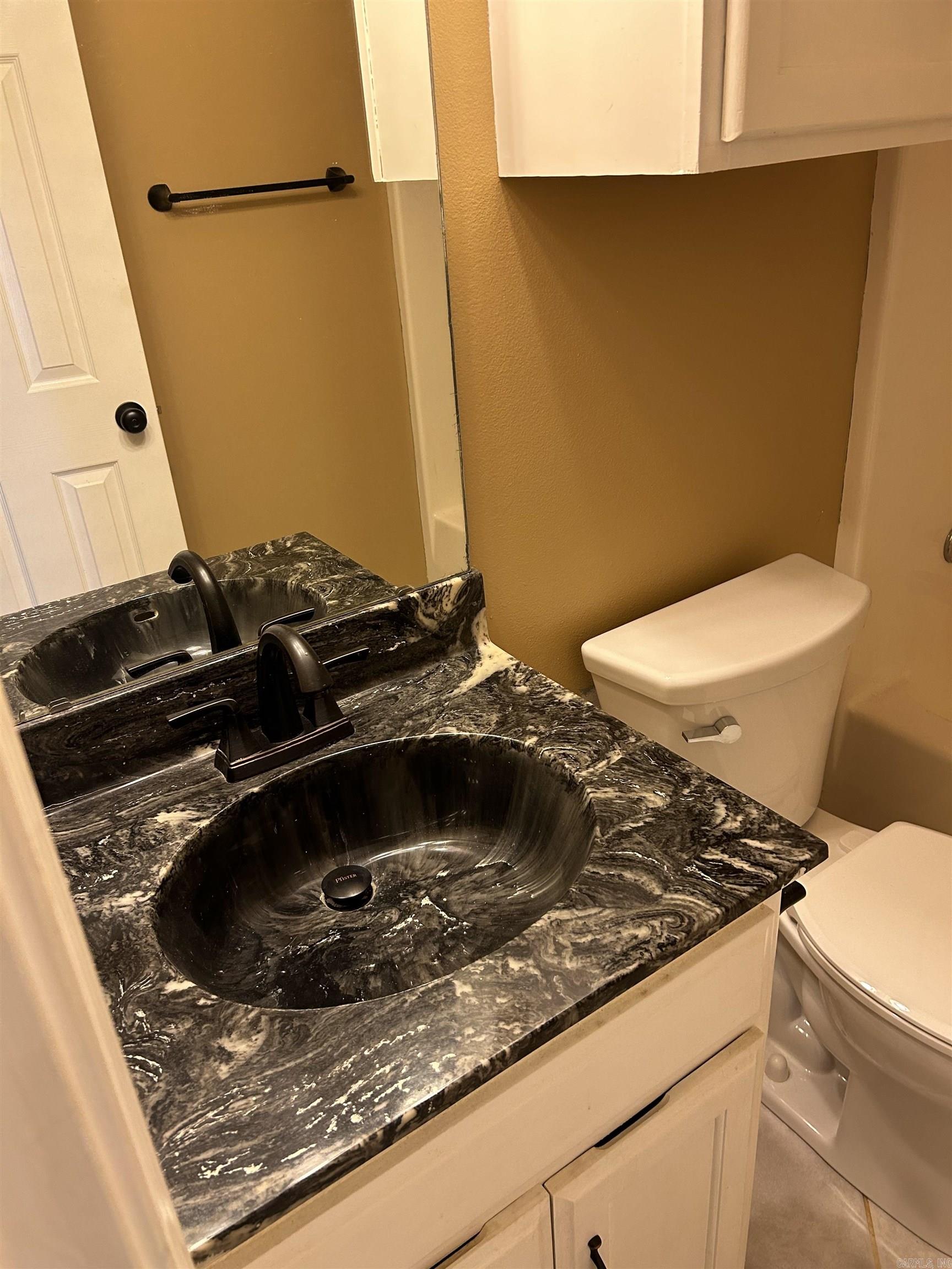 CHERRY CREEK - Residential