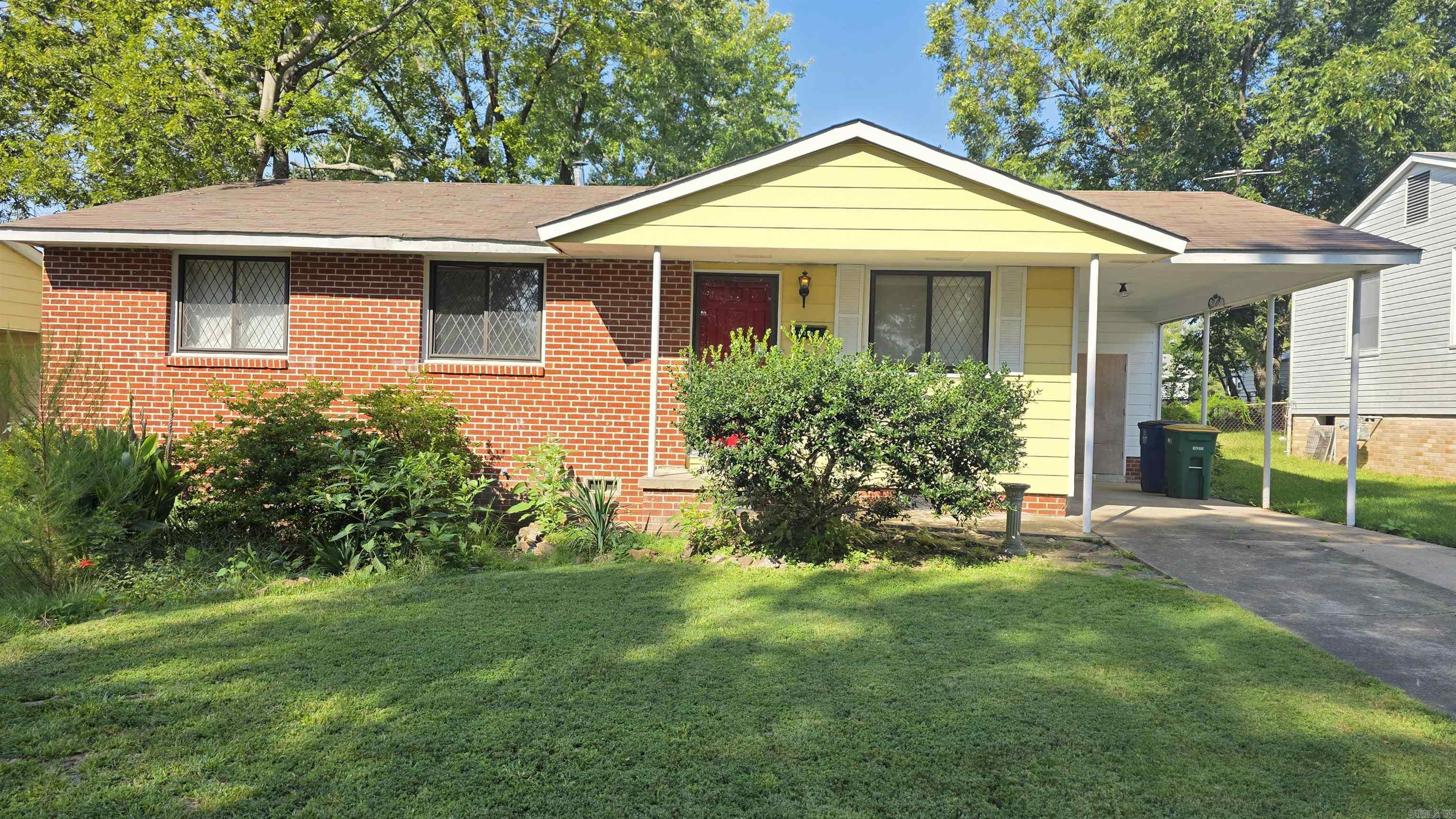 This cozy house sits on a quite cul-de-sac in North Little Rock has been with the same family for over twenty years. All three bedrooms are generously sized and have newer paint. The back yard is shaded by large hardwood trees. Enjoy the peace of it all in the pergola situated in the middle of the yard. Lots of lanscaping in the front and back. First time buyers, this could be the one. Investors, there could be something for you. Everyone else, come and see a different part of a great city. Sqare footage is approx. Please measure.