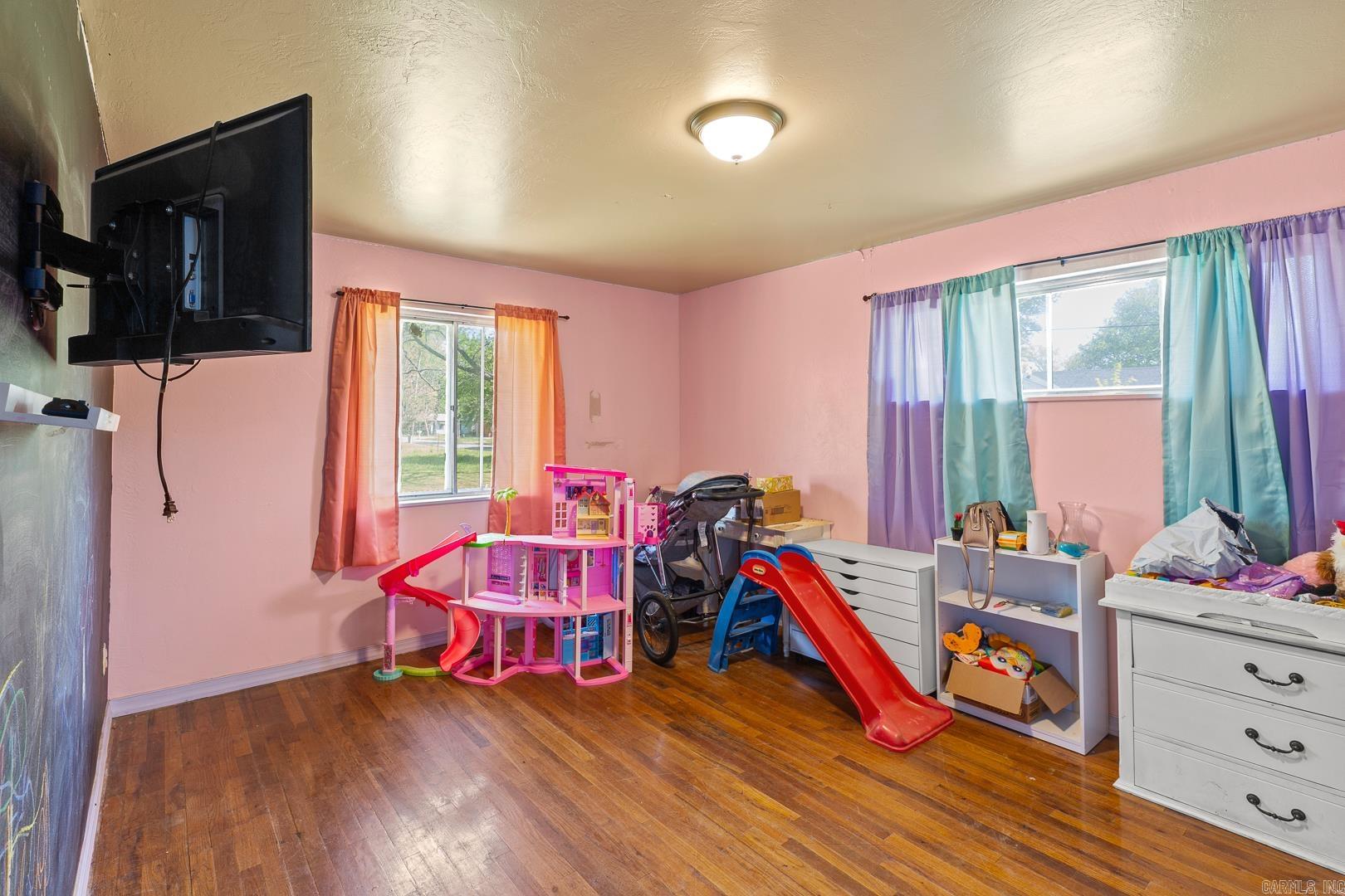 Halls Third - Residential