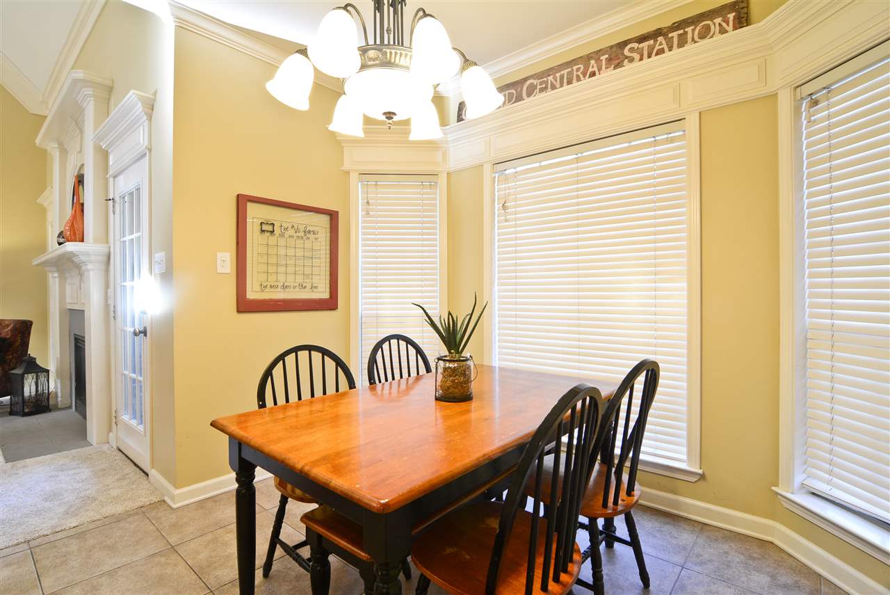 CHENAL VALLEY DUQUESNE COMMUNITY - Residential