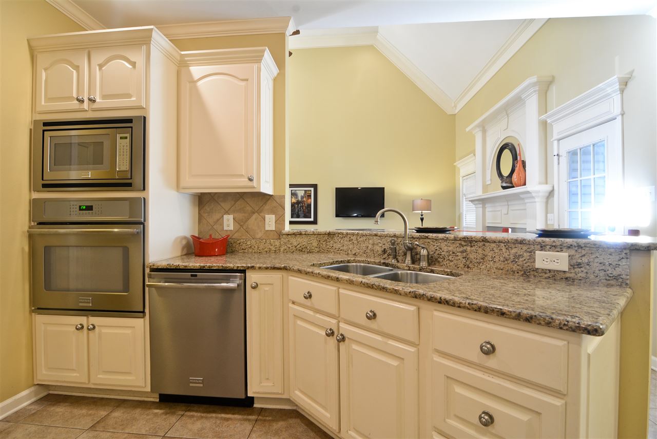 CHENAL VALLEY DUQUESNE COMMUNITY - Residential