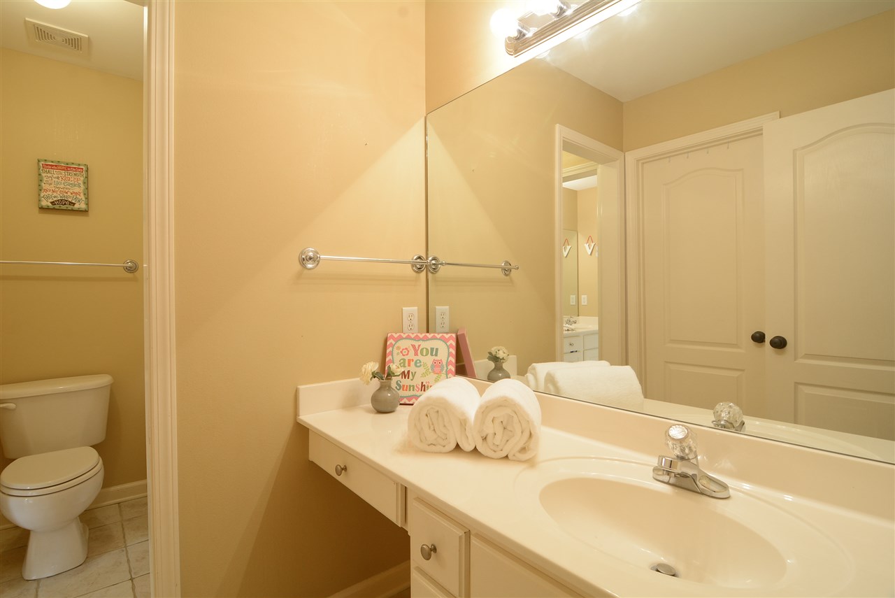 CHENAL VALLEY DUQUESNE COMMUNITY - Residential